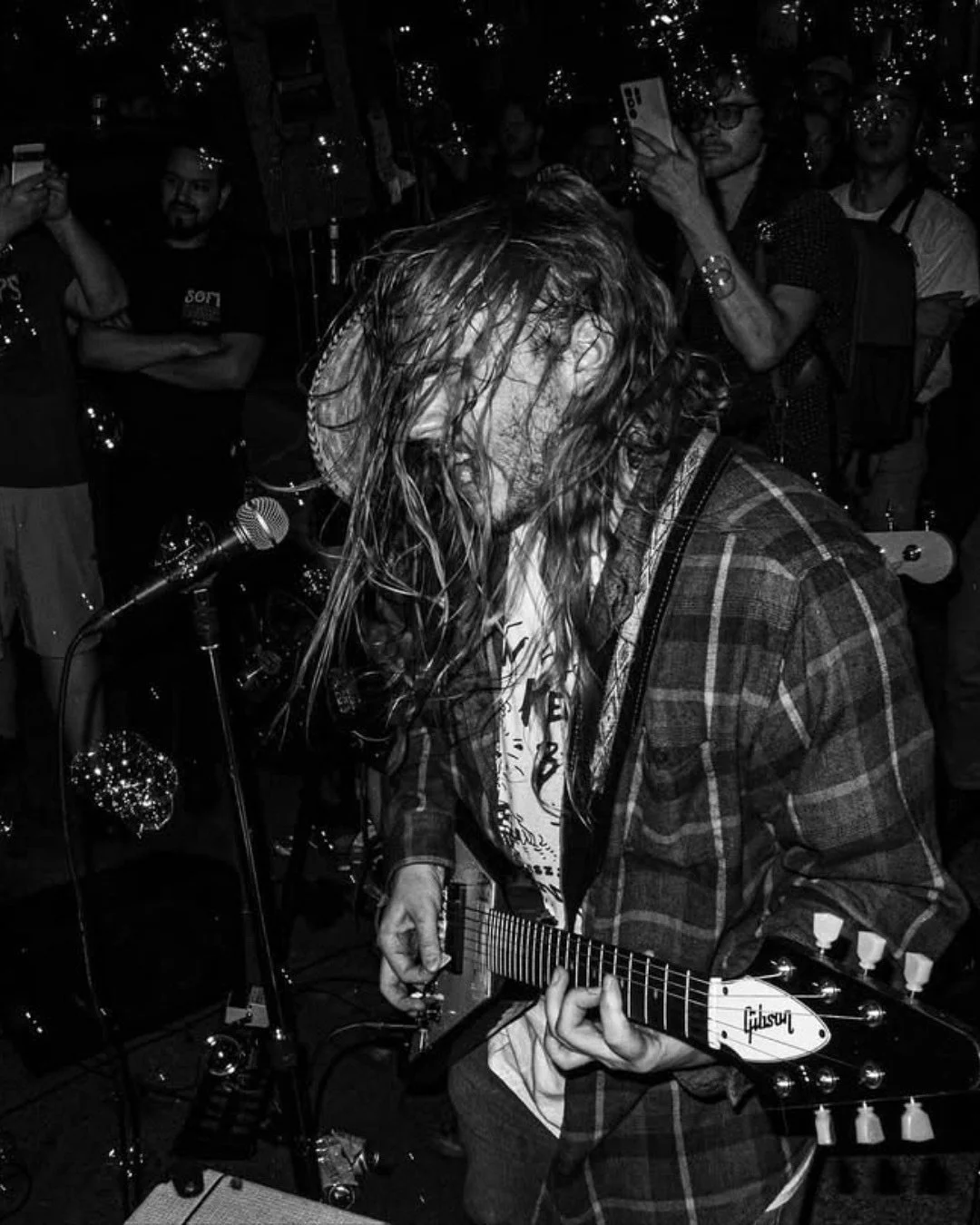 Go catch @keddiesresort.usa THIS SUNDAY October 12th! With @screenshot_pdx, @dystoria.band, & @lfc.band
High Limit Room - Portland OR
10$ ADV, 12$ DOOR
6:30 Doors, 7:00 Show
ALL AGES 
๐ธ
@sarakat.photo 
@jaredsouney 
#keddiesresort #keddiesres