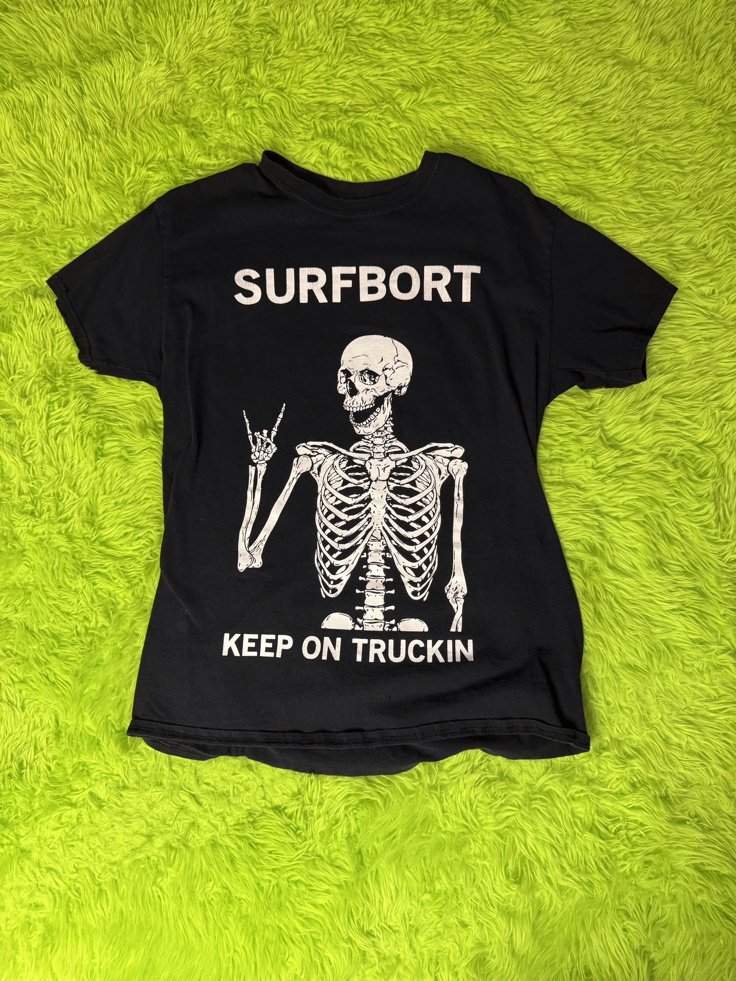 SURFBORT - TSHIRT