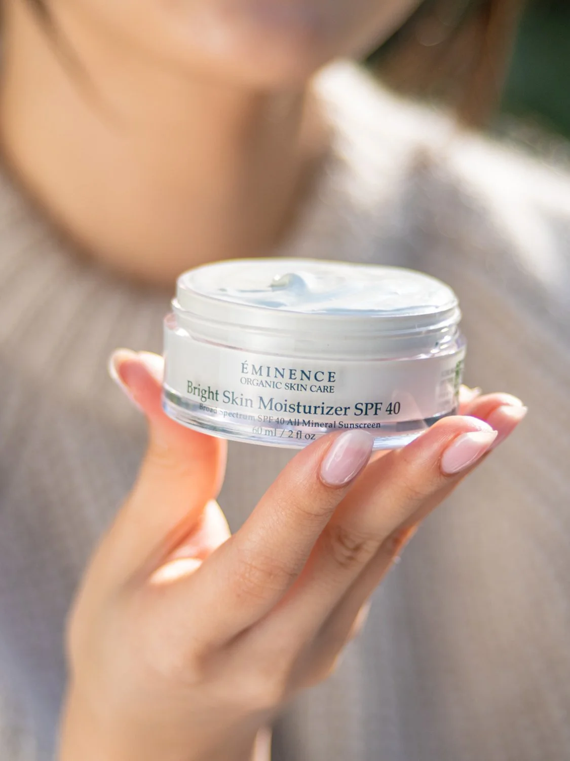 EM136-2136-bright-skin-moisturizer-spf-40-pdp-library-image-1125x1500.jpg