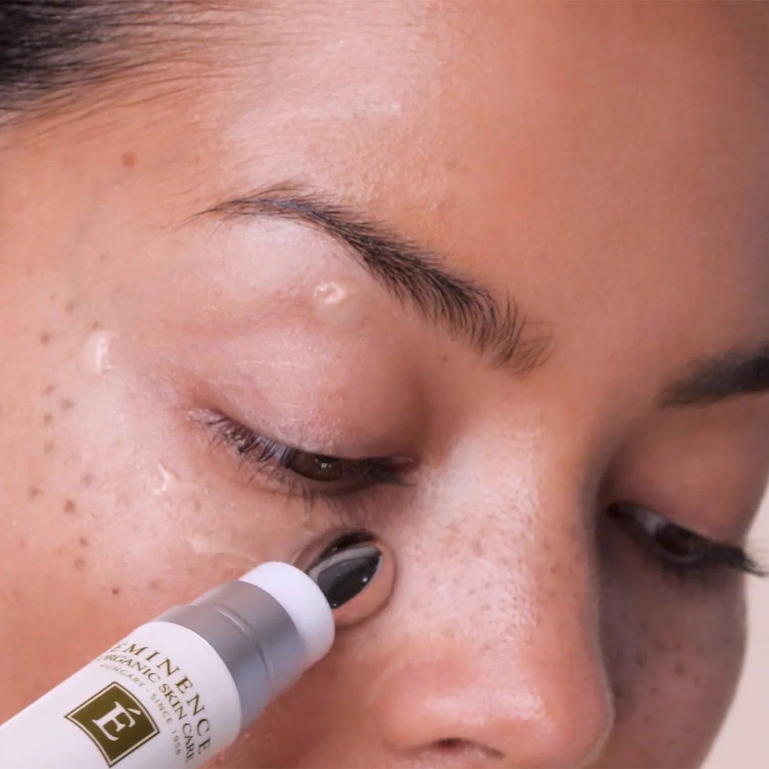 EM334-1334-vitamin-c-plus-eye-cream-pdp-close-up-1500x1500.jpg