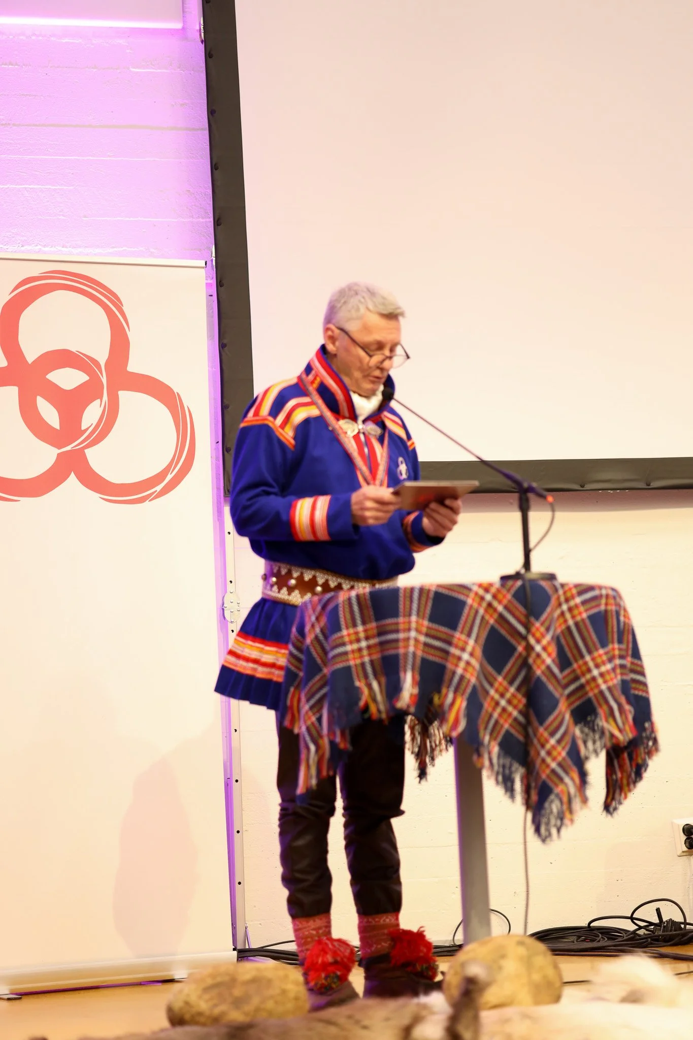 Sámiráđi presideantta dearvvuođat Sámiid 23. konferánsii