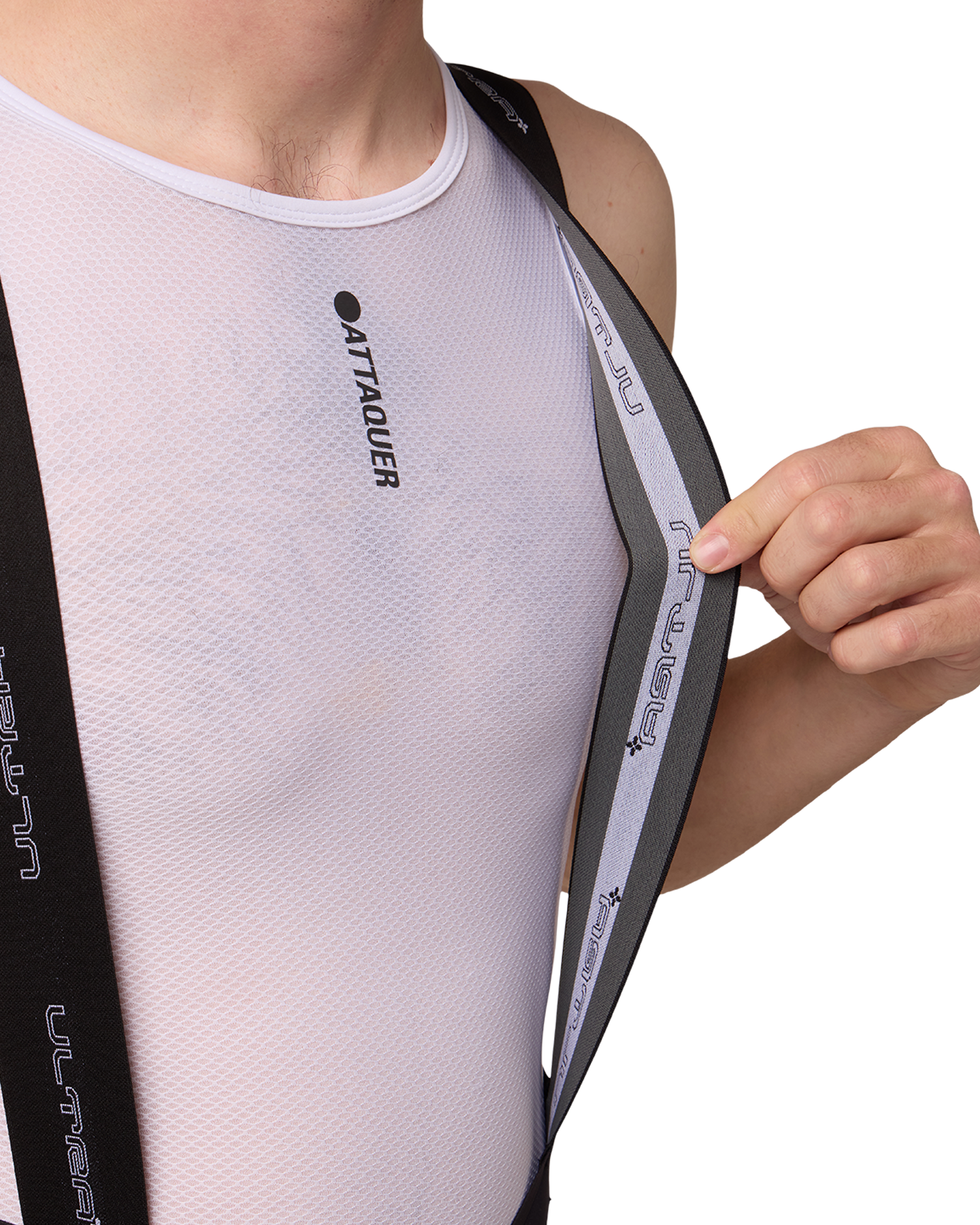 ULTRA Aero Bib Short Black 05 [onbody].png