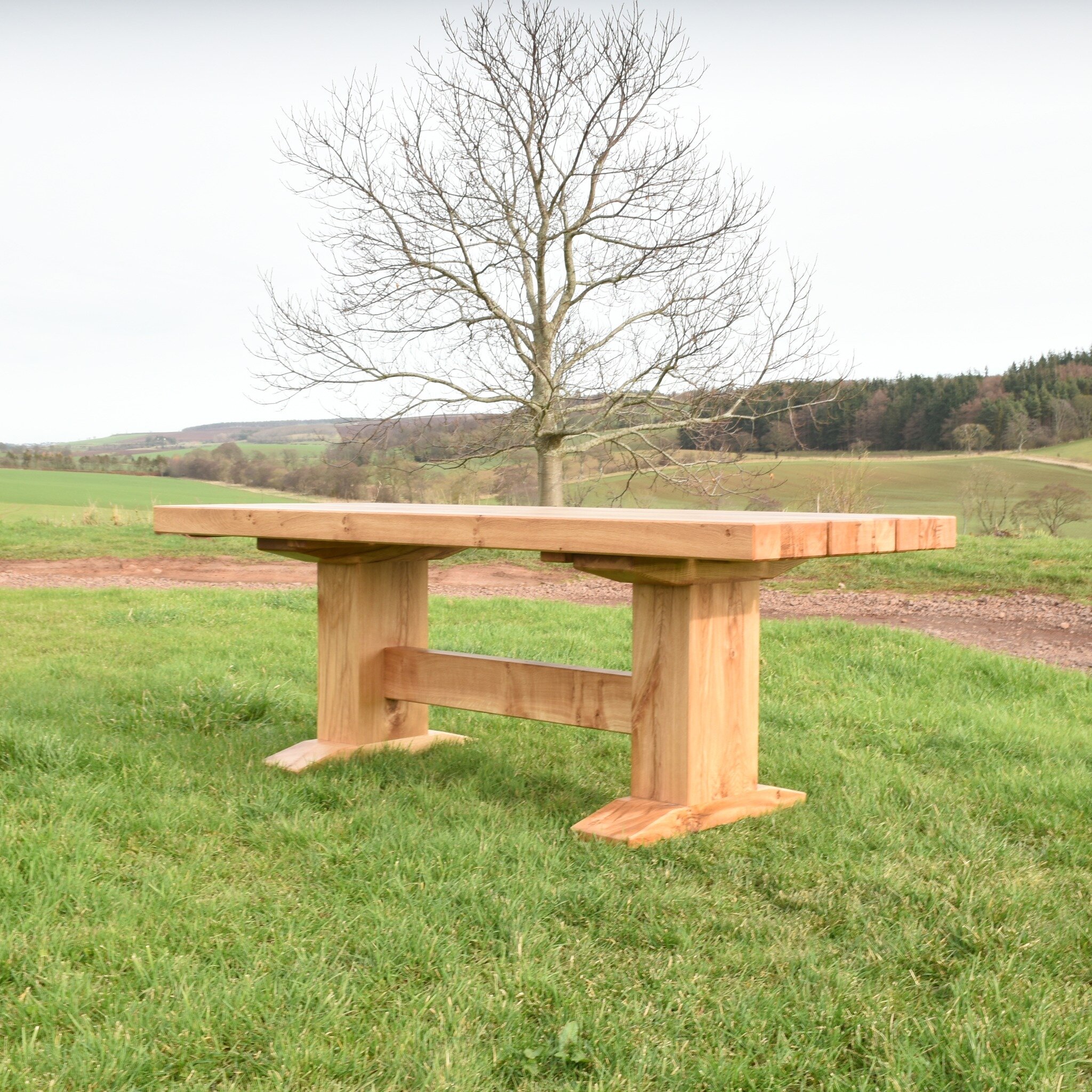 Here are some photos of a huge chunky garden table I finished recently. Very pleased with how it turned out.

#woodworking #furniture #gardenfurniture  #oak #woodworkingporn #woodworkingprojects #finewoodworking #oak #finejoinery #woodworker #furnitu