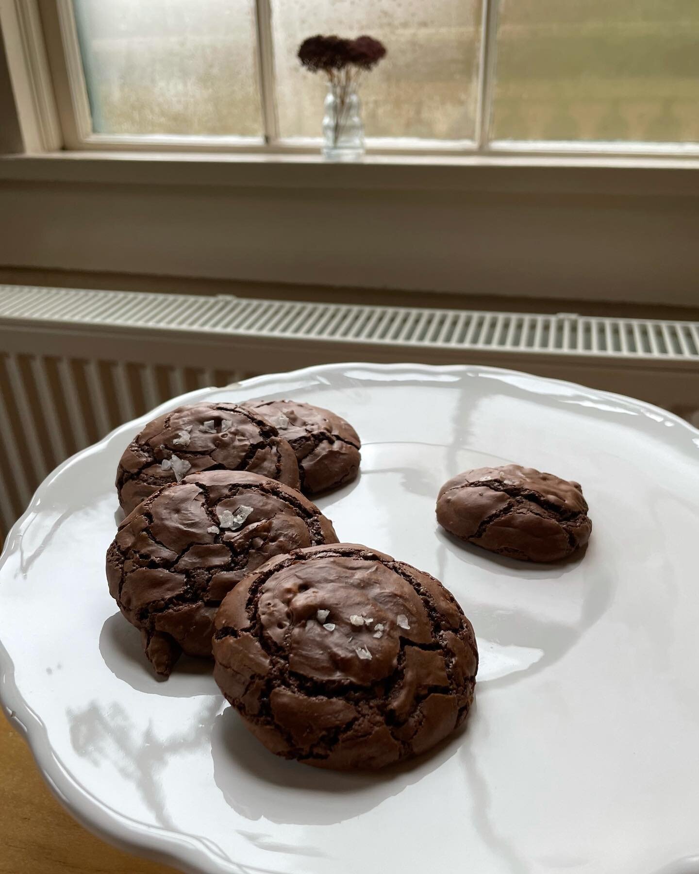 These are chocolate buckwheat cookies and they are delicious. Made with fabulous Finnriver flour and lots of love of course. #finnriver #buckwheatcookies #appleart #baldeagle