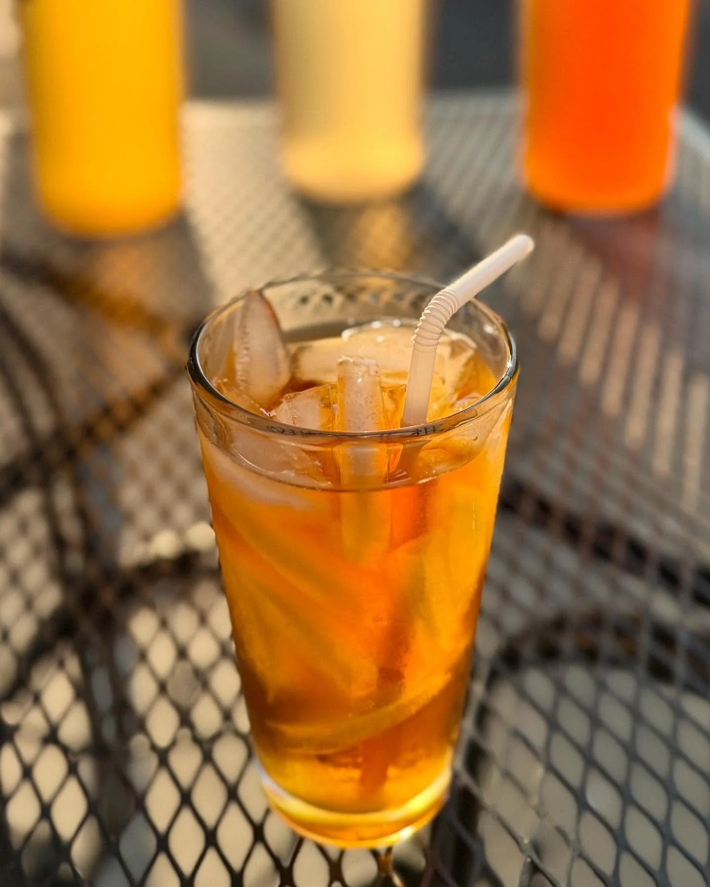 Iced tea is super cool any time of day in any kind of way. Let us help you beat the heat this summer. Oh so many options to choose from - green, black, white, and pink. Every flavor to suit every palette. If tea ain&rsquo;t your thing we also have de