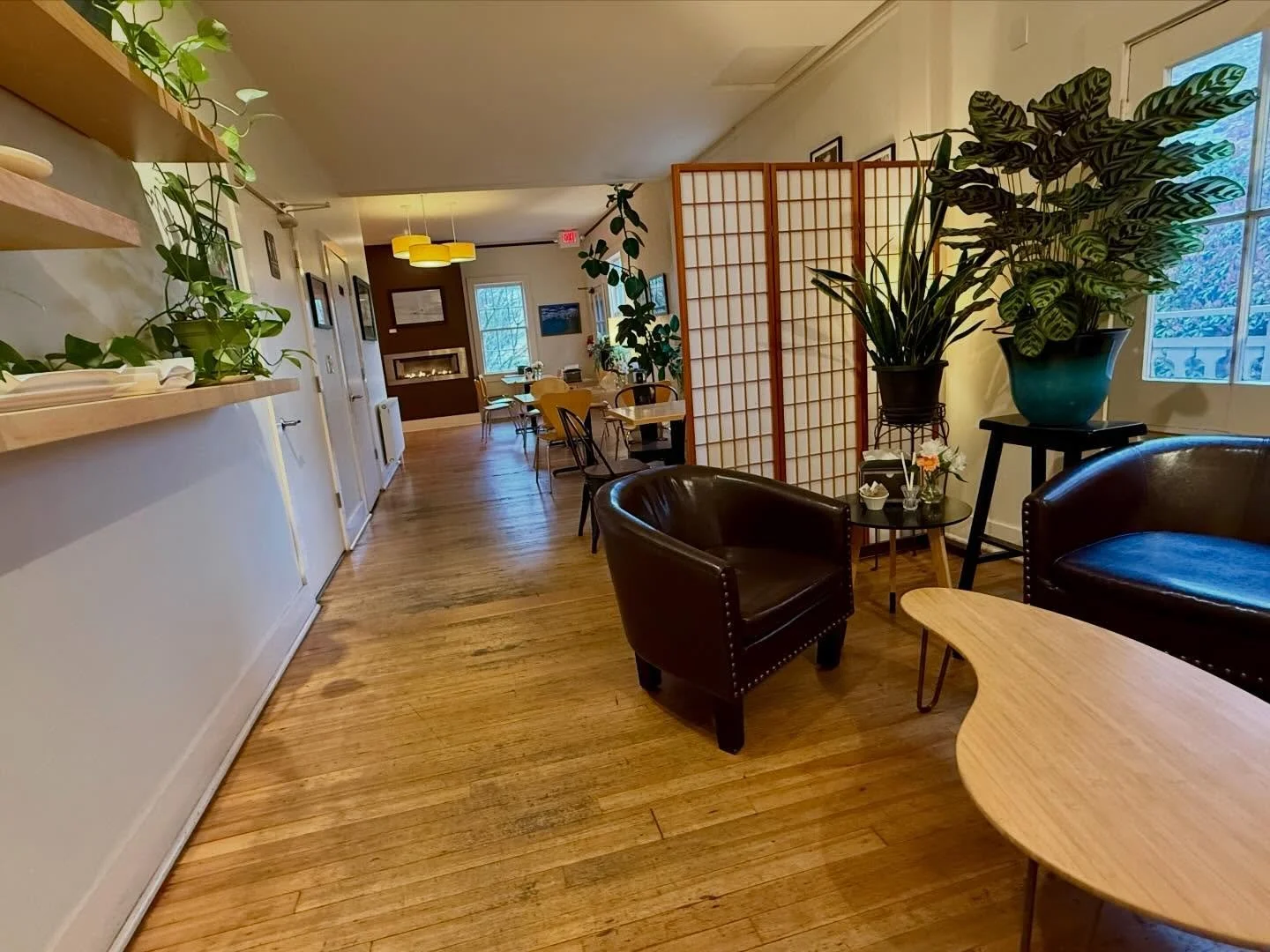 Now open at 8:00AM for all your early morning needs. Espresso, fresh pastries, breakfast items, grab and go drinks and some fare. See you soon. #espresso #pastry