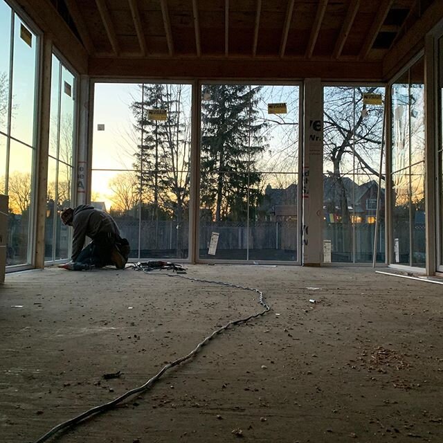 The dog days of December have arrived. Time to get the windows in and the inside heated.