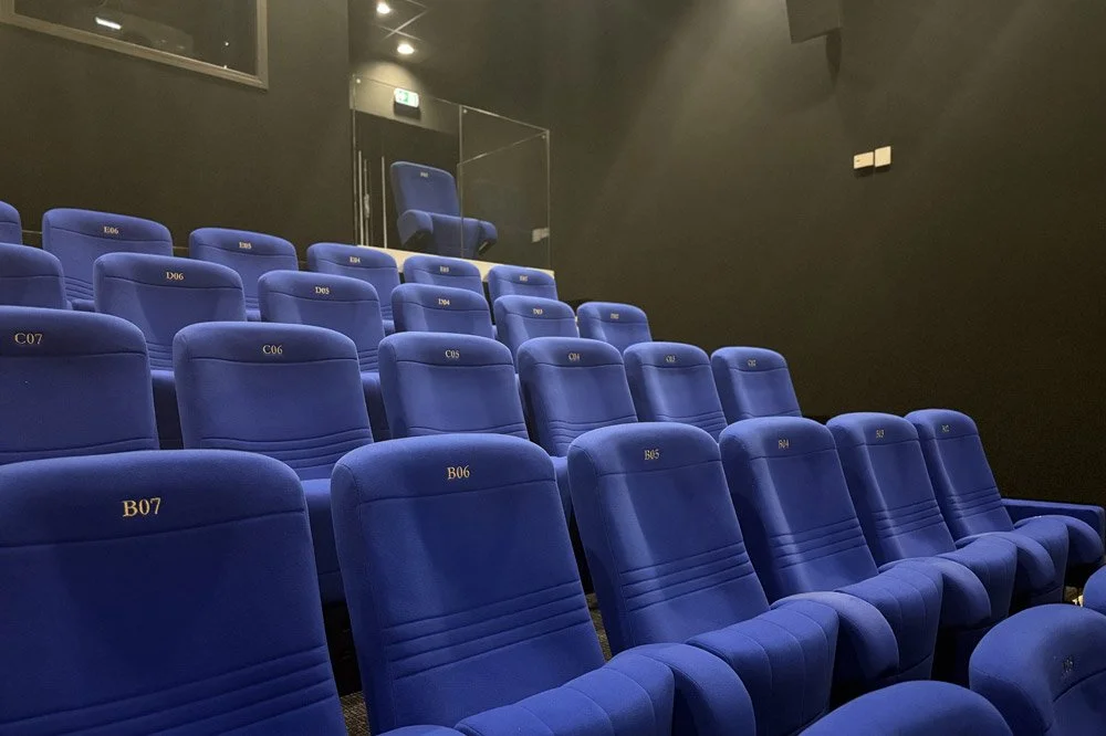 cine10.jpg
