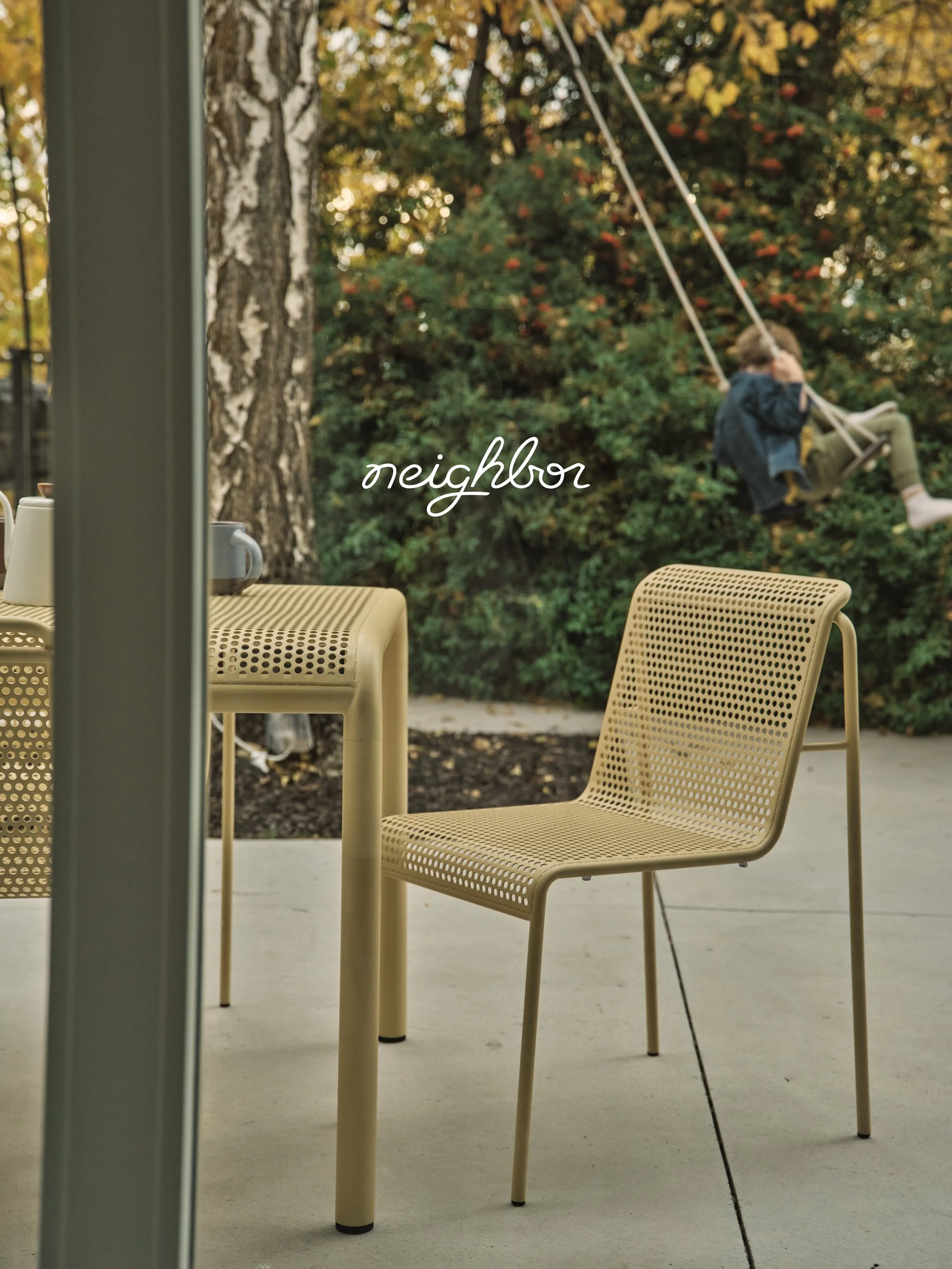 Neighbor_Jones_Family9285.jpg