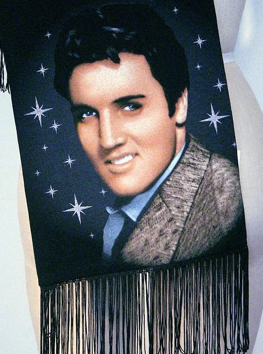 elvis_1950s_scarf_close_web.jpg