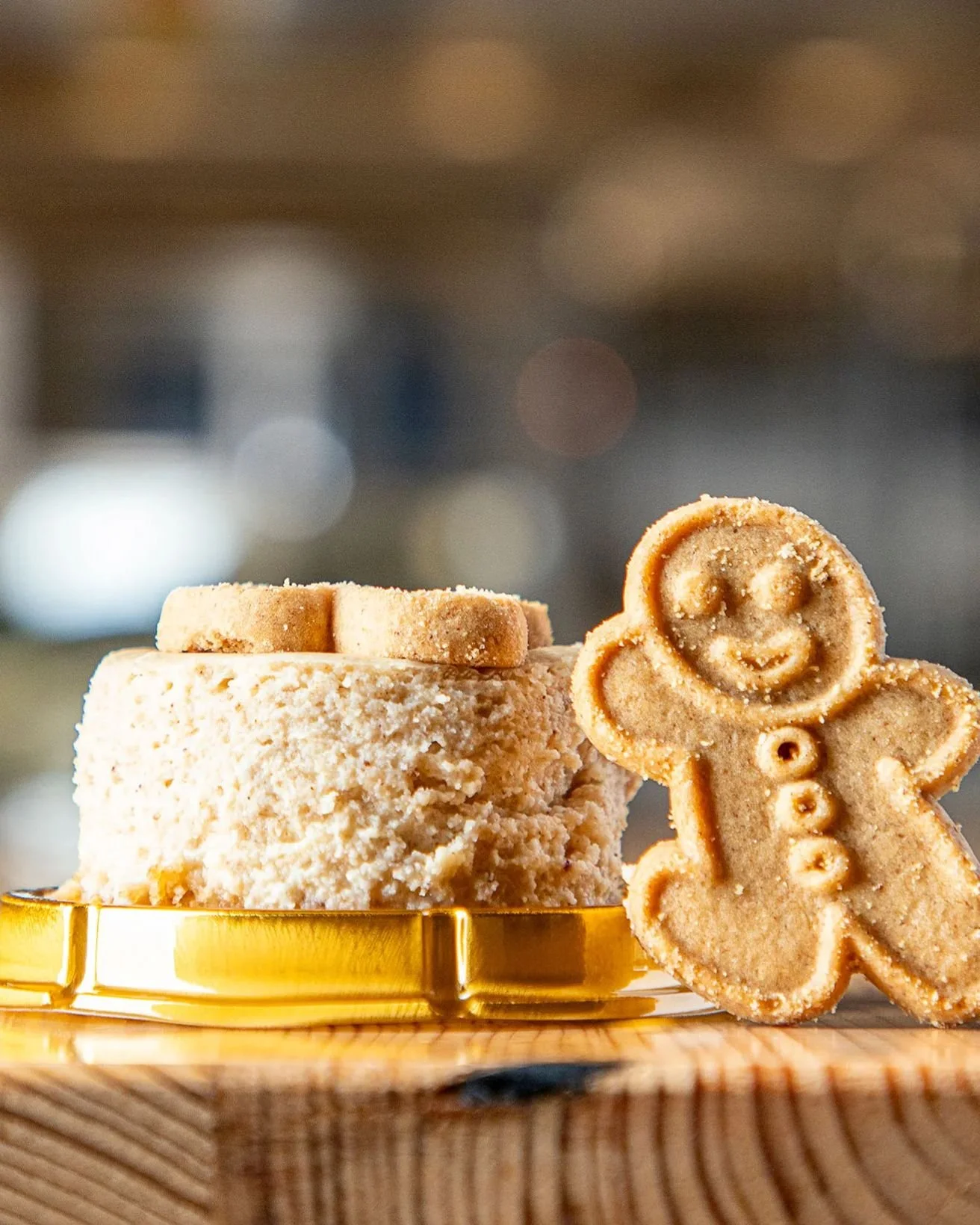 Our gingy says hi 👋🏾
and told us to tell you&hellip; treat yourself today. 😁