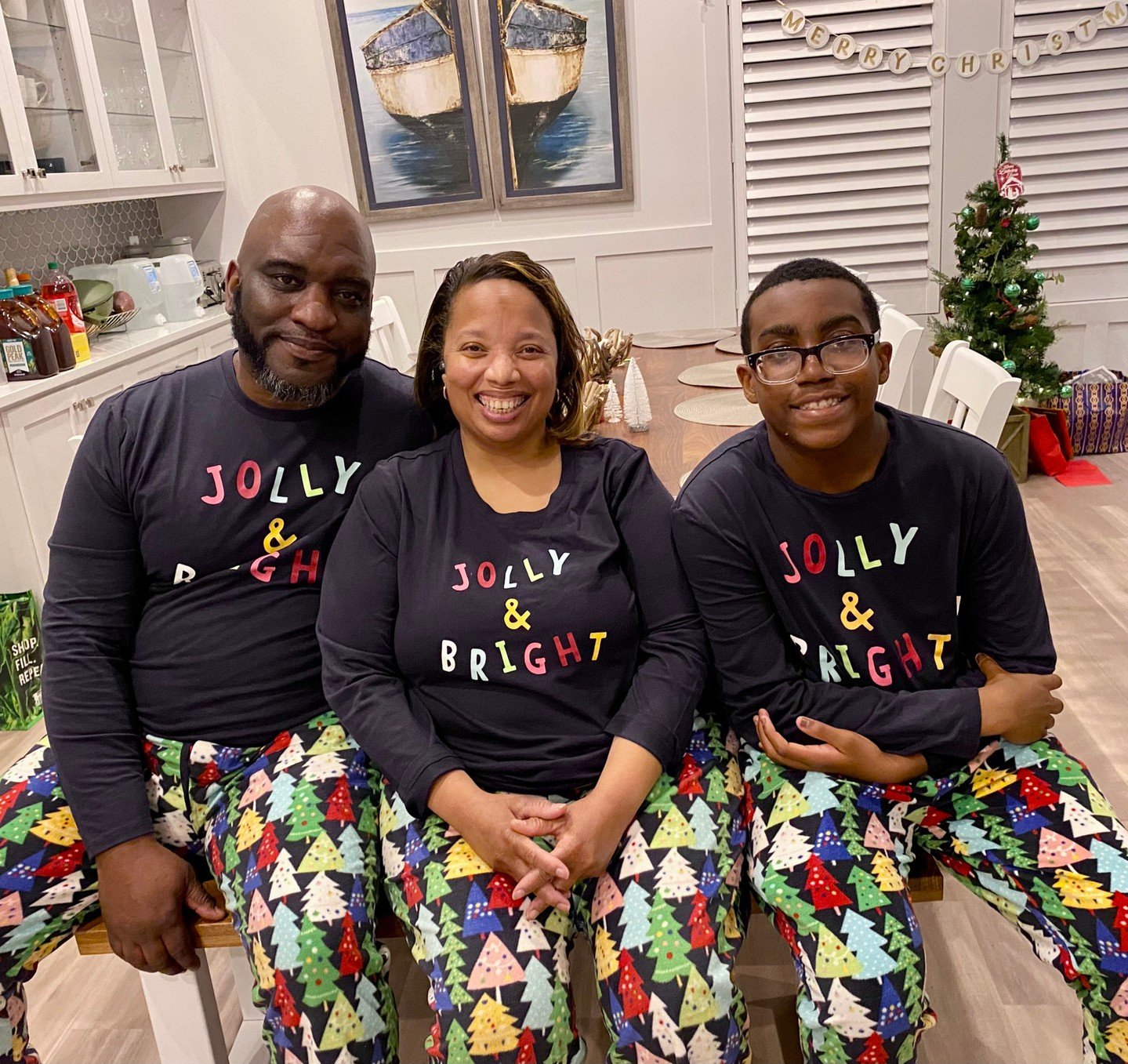 Merry Christmas from our Patty&rsquo;s family to yours. 🧡

Wishing you a warm day filled with joy, laughter, and something sweet.