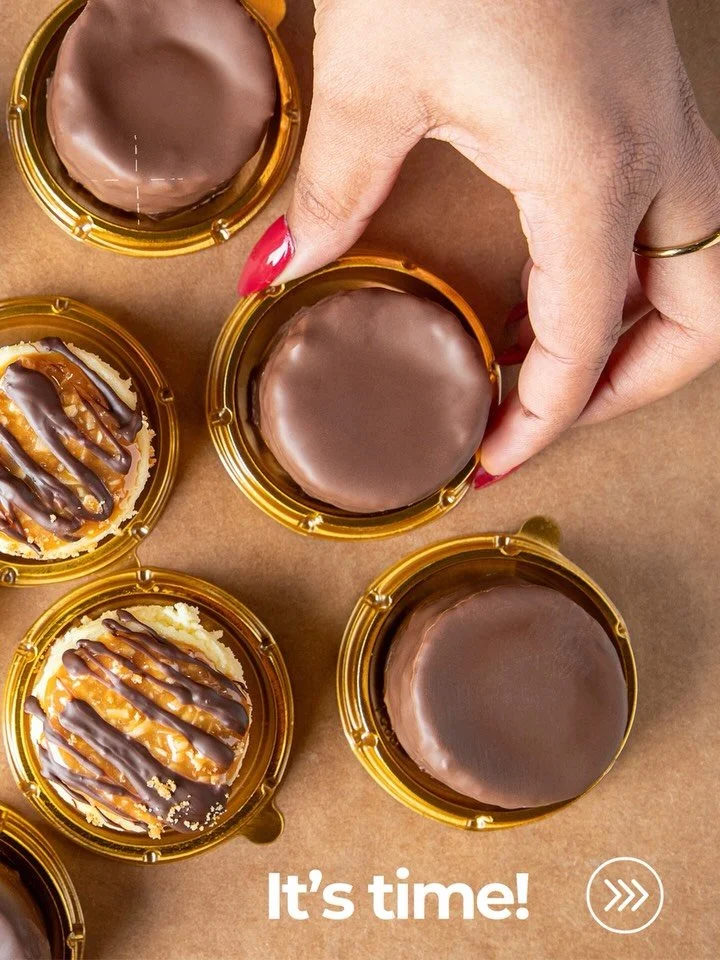 GIRL SCOUT PETITES ARE HERE 🍪💚🍰

Your favorite cookies just got a cheesecake makeover! This weekend ONLY:

🍫 Tagalong
🌿 Thin Mint
🥥 Samoas
⭐ Toffee-Tastic (gluten-free!)

We took the cookies you love and made them even sweeter. Trust us on this