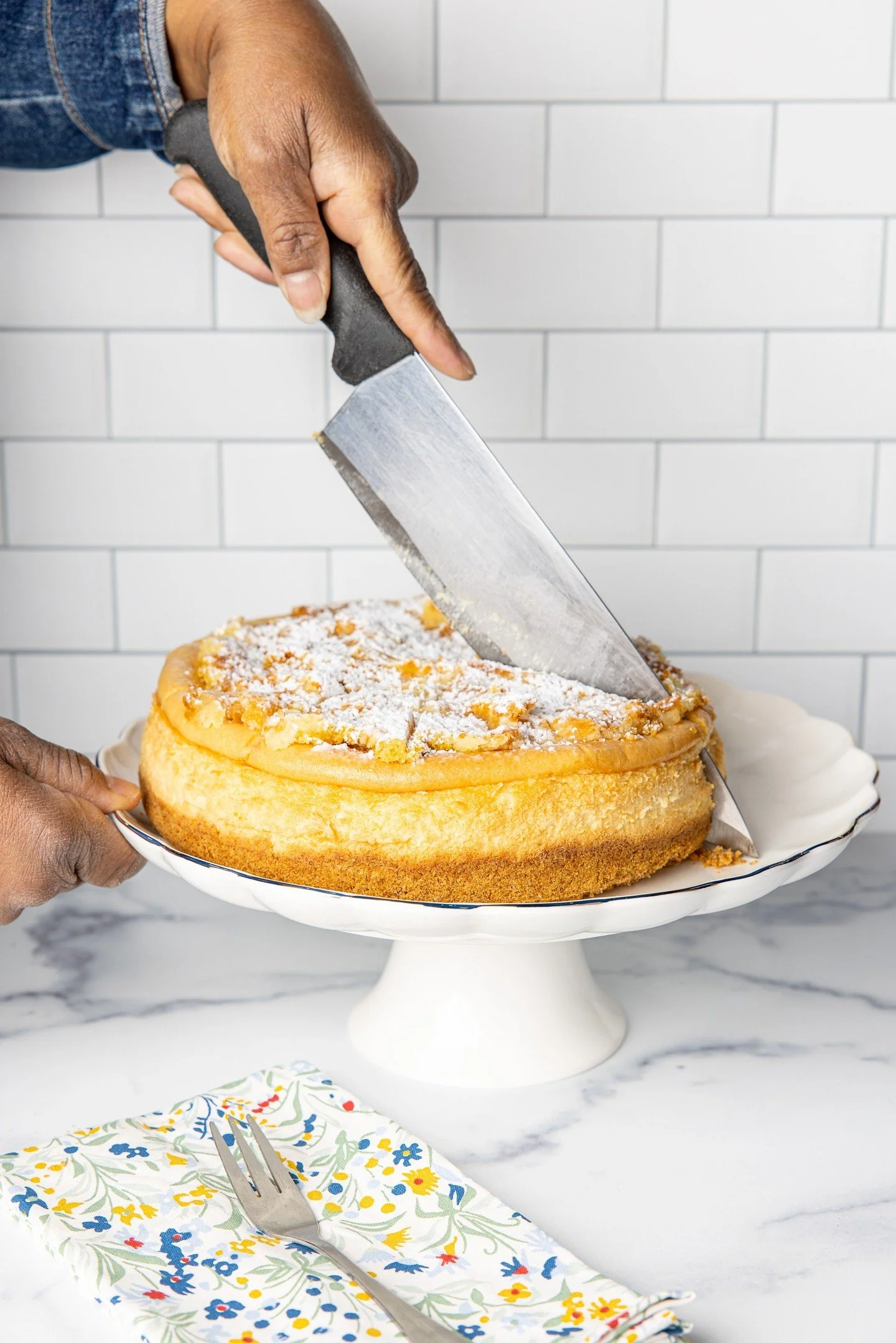 Why settle for a slice when you can have the whole thing. 😋

Choose your size and your flavor.
Order online only - link in bio. 

📸: @rr4life #PattysCheesecake #CityFoundrySTL #STL #Explore