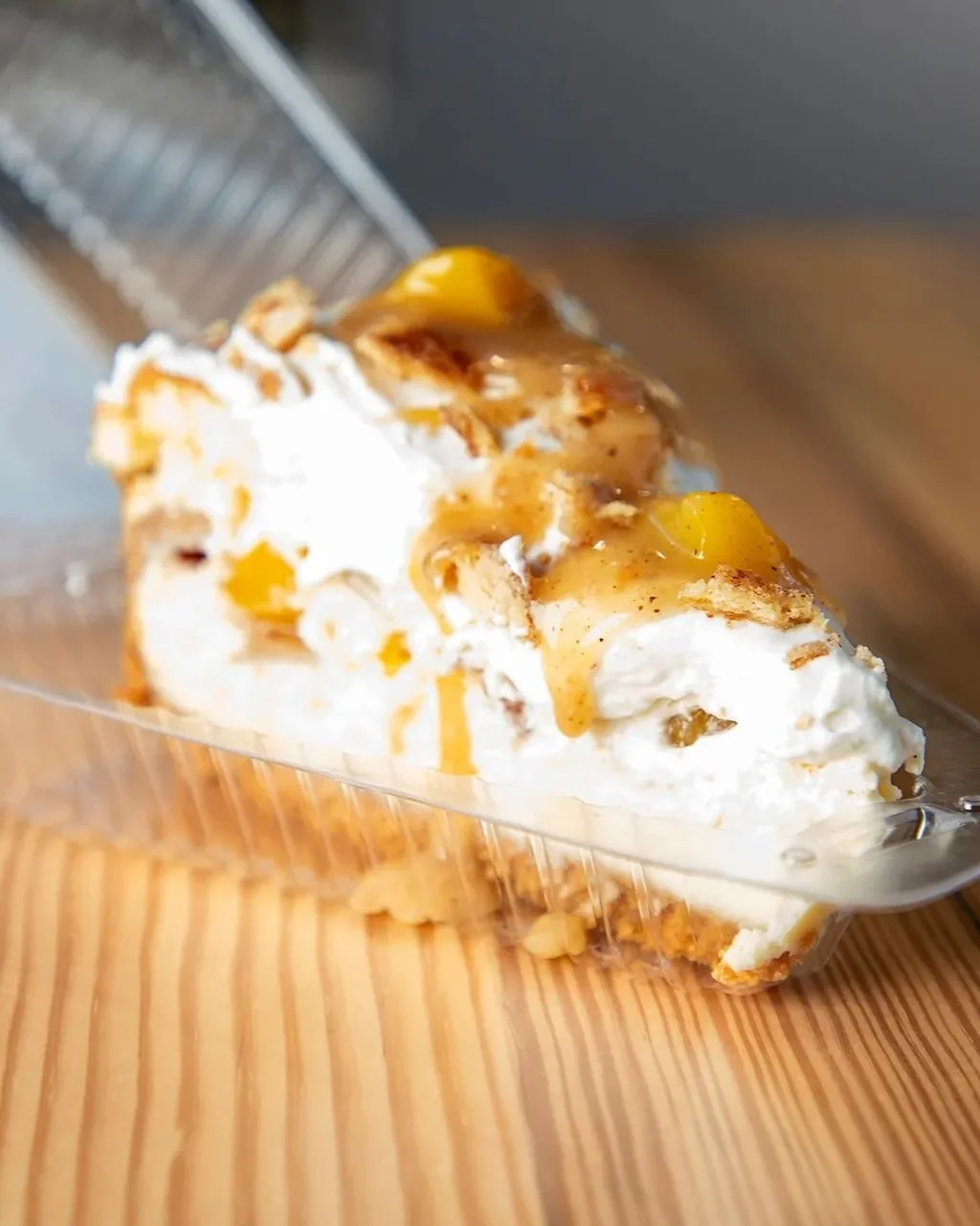 Oh my my, a delicious Apple Pie! 🍎🍰 
We're serving it up sweet! 

📸: @rr4life #Cheesecake #STL #ApplePie
