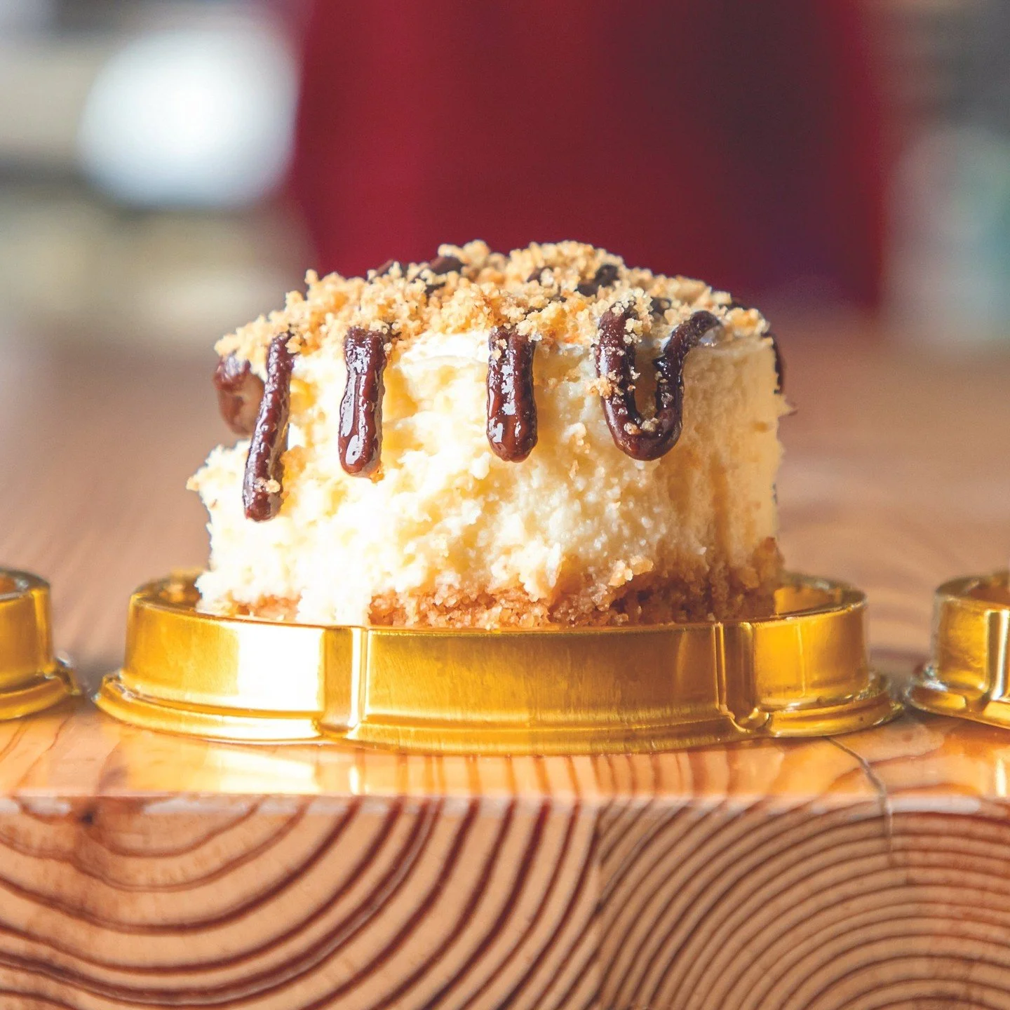 Which one are you grabbing? 🧁

#STL #STLBakery #CheesecakeLovers #STLFoodies