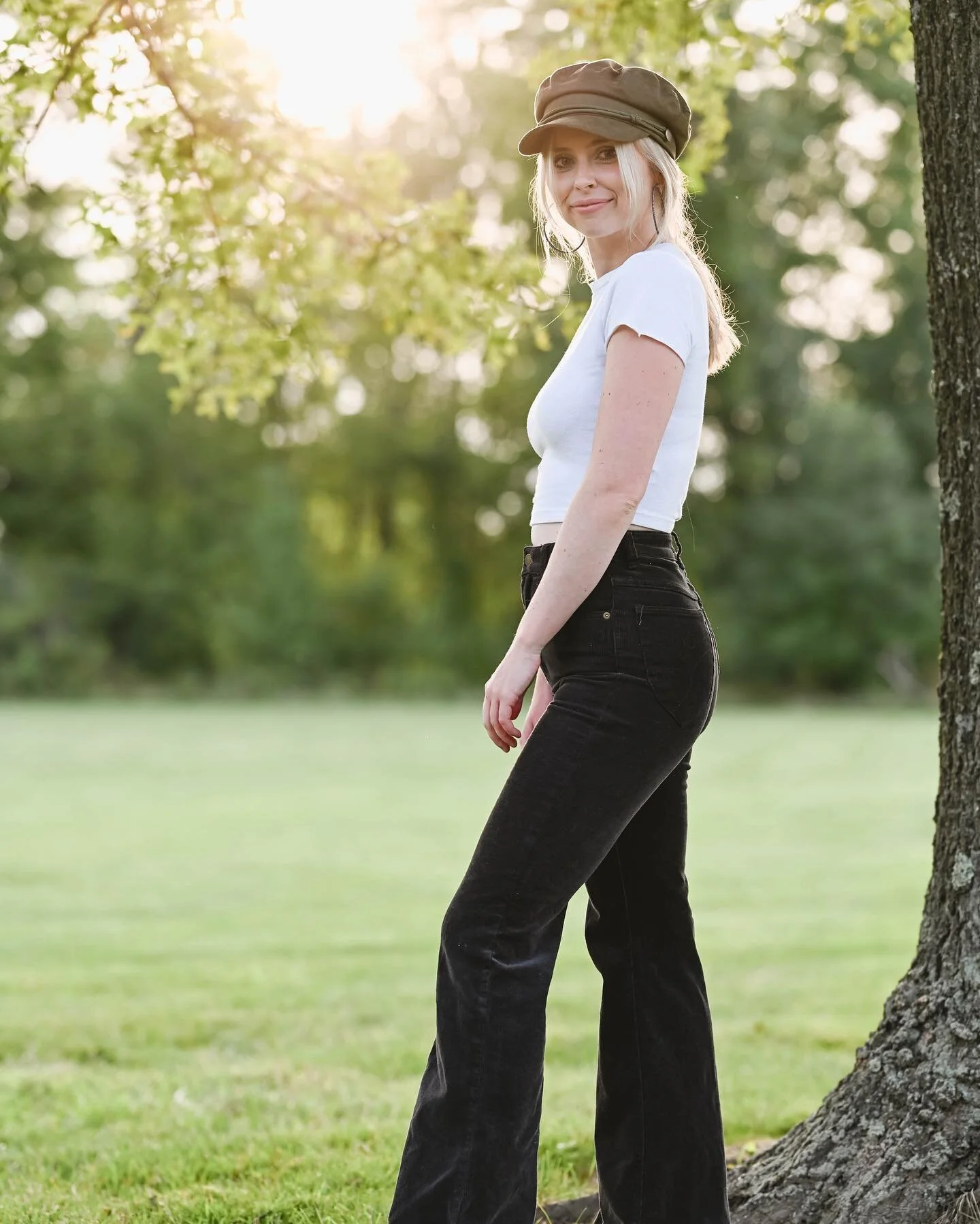 ✨Mere✨
.
.
.
.

#614columbus #shortnorthartsdistrict #614photographer #nikonz6 #614artists
#ohiophotographer #columbusphotographer