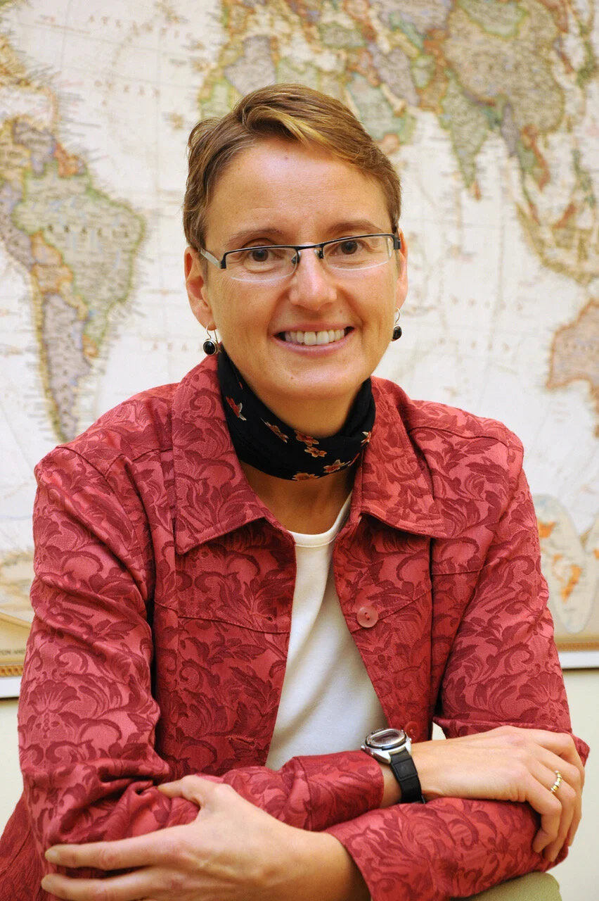 Ep. 2: Lisa Adams, Associate Dean of Global Health, Dartmouth College. Topic: Global Health