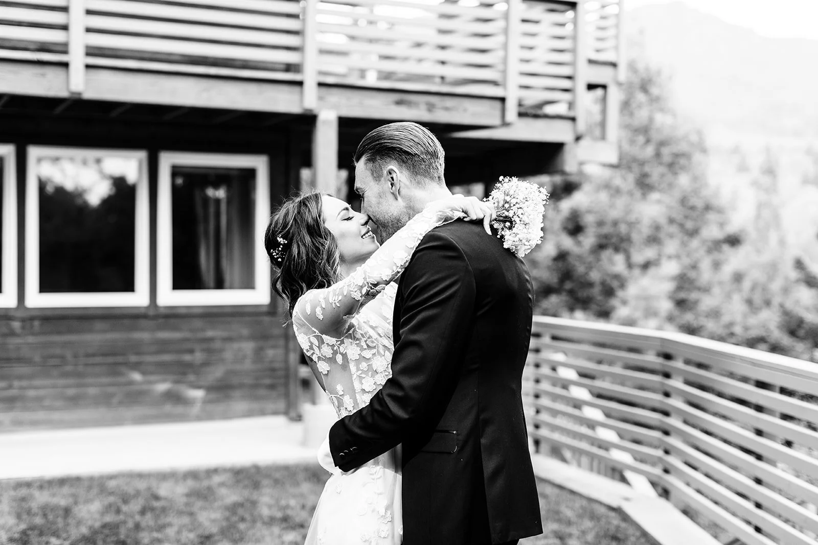 Hanna_Brian-WeddingEdits_270.jpg