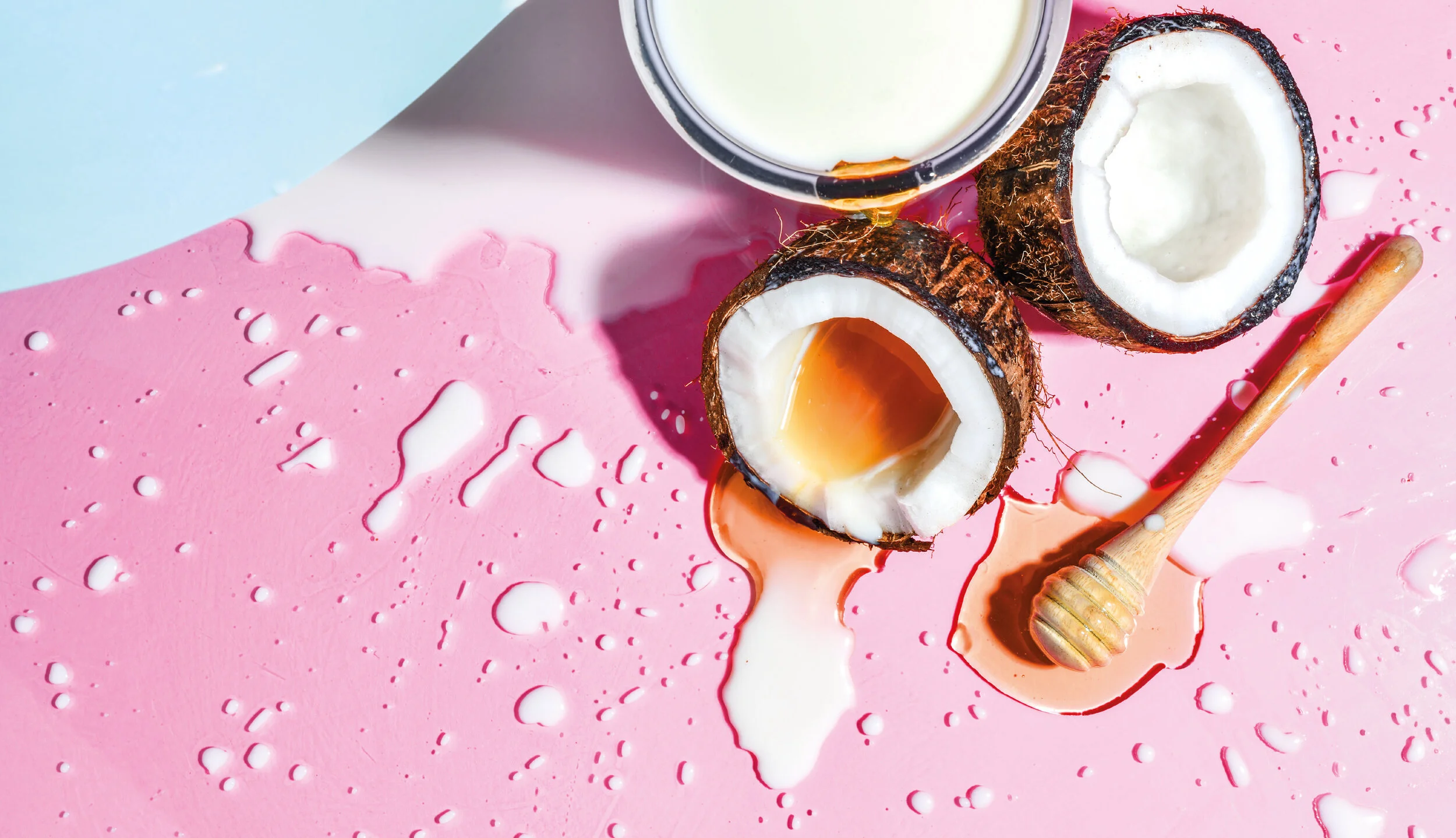 Goldene Kokos Milch Detail