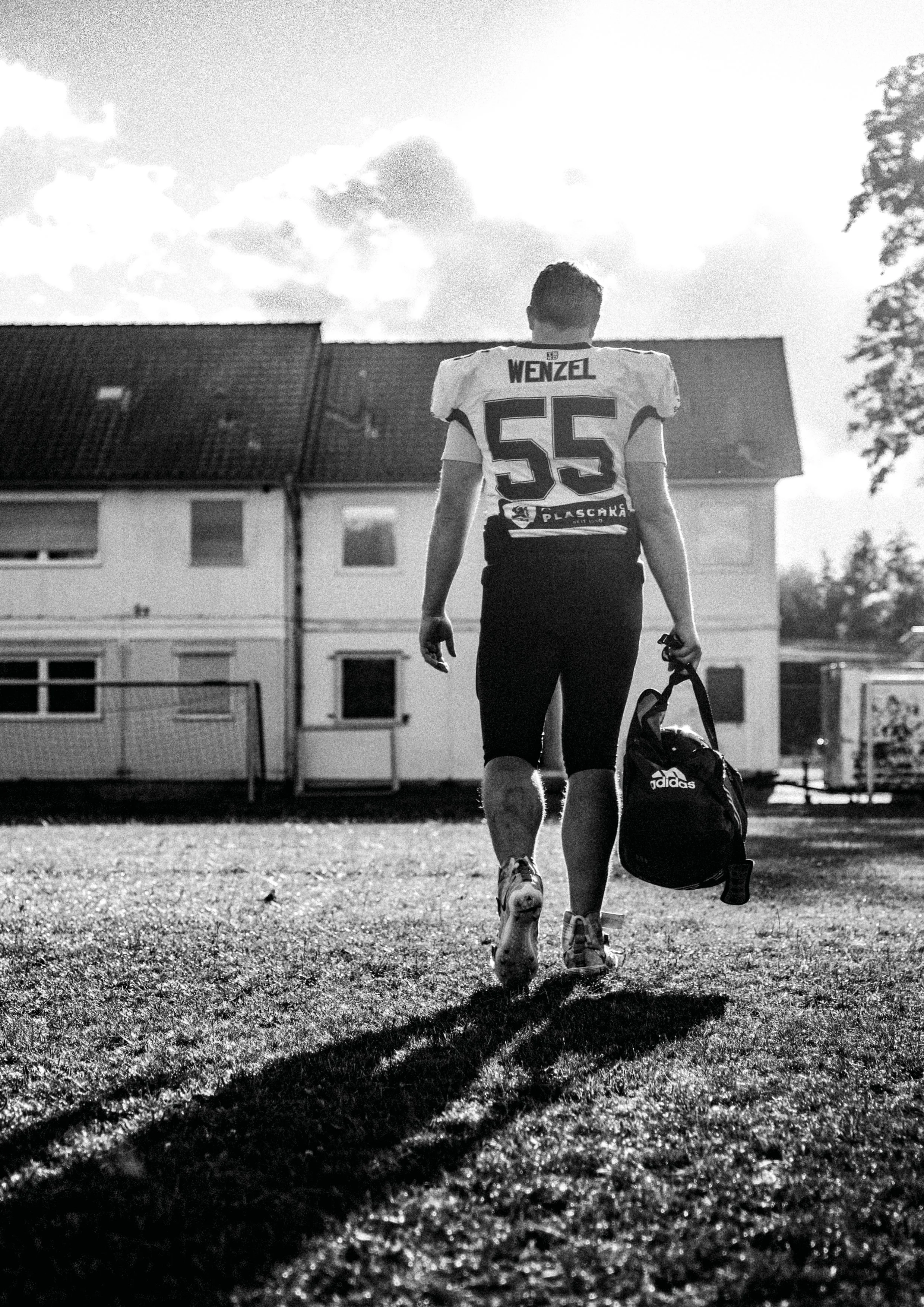 Footballer-Malte-Wenzel-Razorbacks-Training