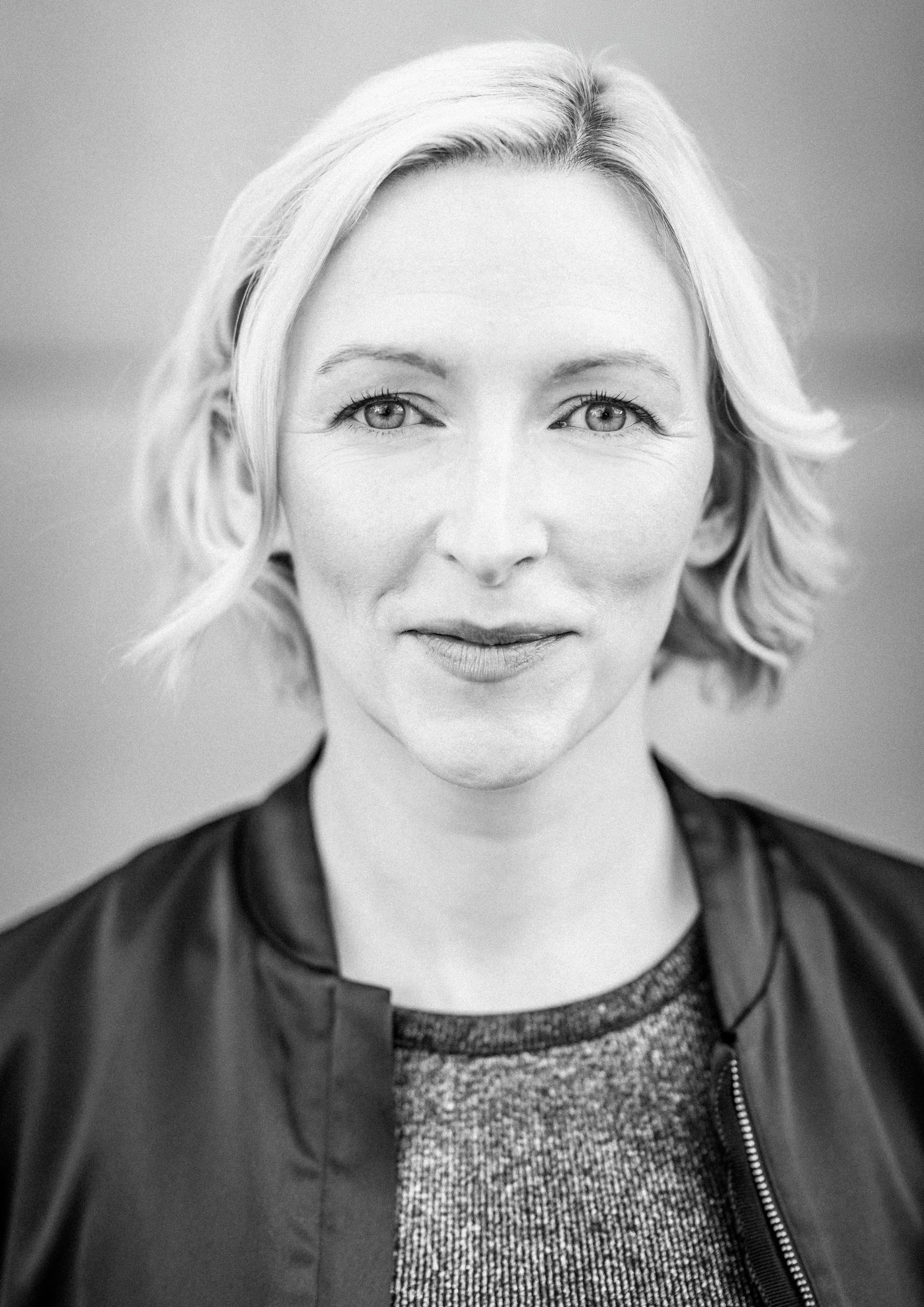 Sarah Hanikel Portrait Close Up Schwarz/Weiss