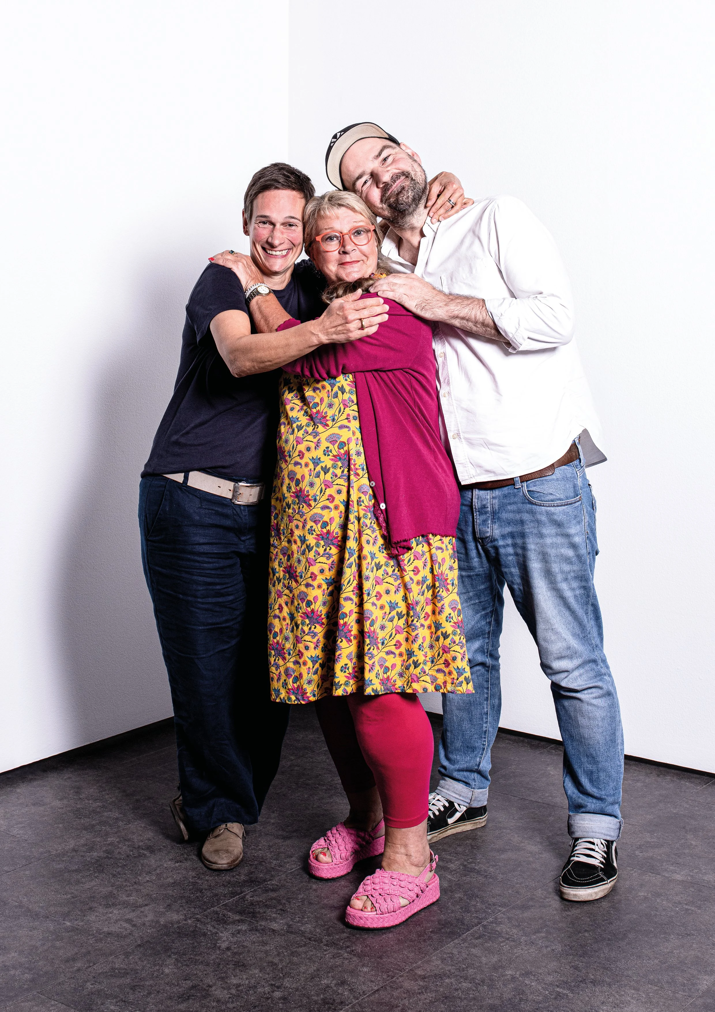 Glück inklusive. Carolin George, Dagmar Pitters und Mathias Mensch.