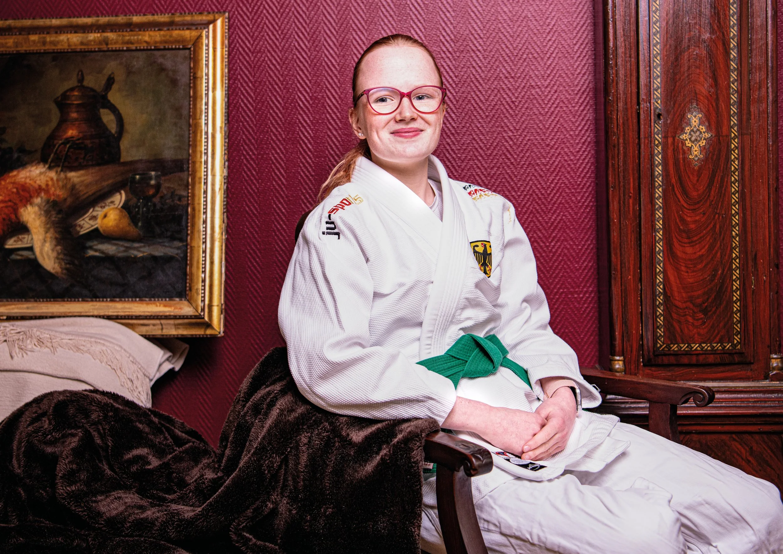 SegenFuerAlle_Portrait_Nike_Huenecke_sitzt.jpg