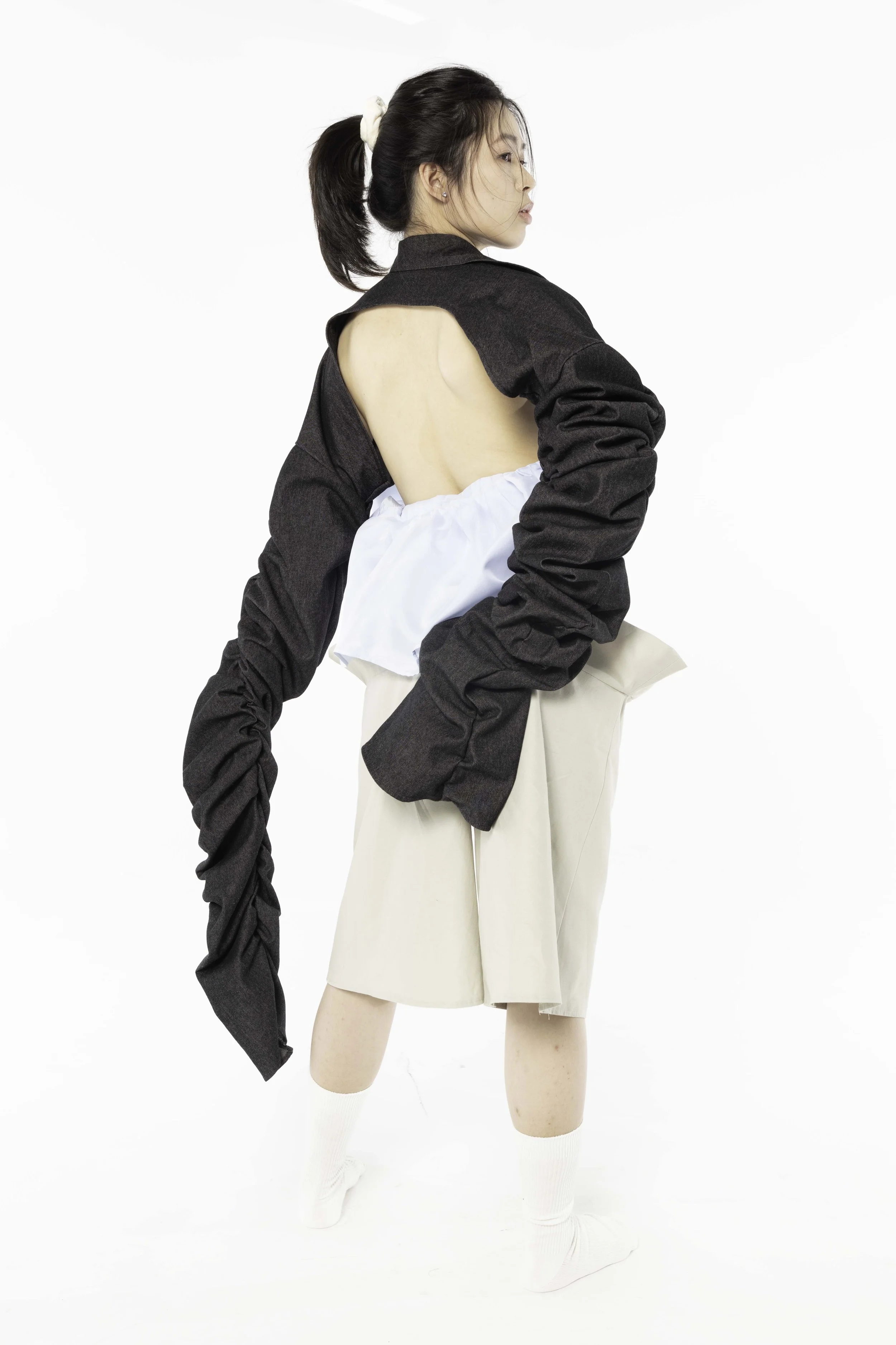 JuniorShoot_Group2_HeewonKim_KatieMurray_0651-1.jpg