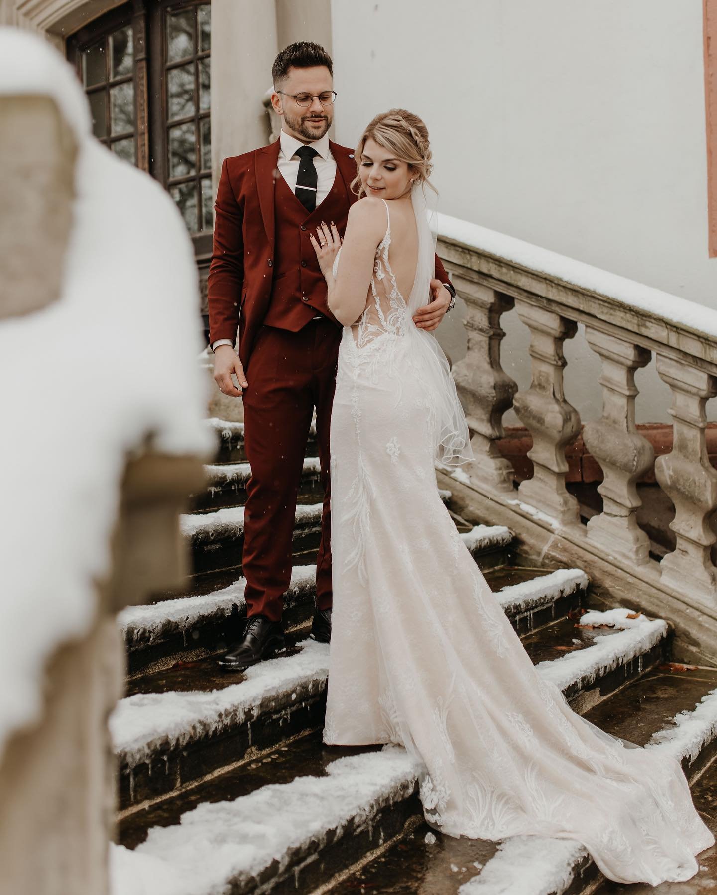 WINTERWEDDING. Meine erste Hochzeit im Winter und dann hat es auch noch geschneit! Es war magisch und eine wunderbare Erfahrung. 

#winterwedding #winterwonderland #winterhochzeit #weddingphotography #weddingphotographer #hochzeitsfotos #weddinginspi