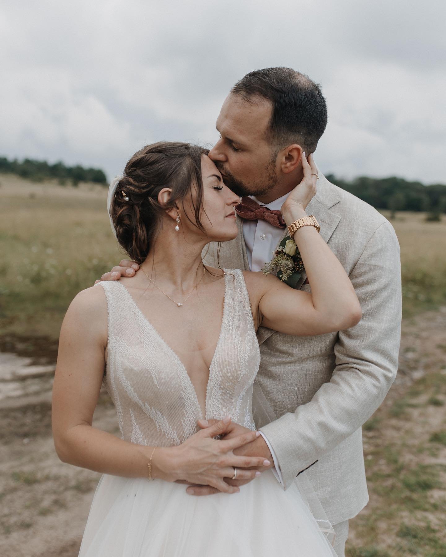 A &amp; L 

#wedding #weddinglocation #weddingshoot #couplegoals #couplesphotography #weddinginspiration #brideandgroom #hochzeitsfotos #hochzeitsfotografie #hochzeitsfotografin
