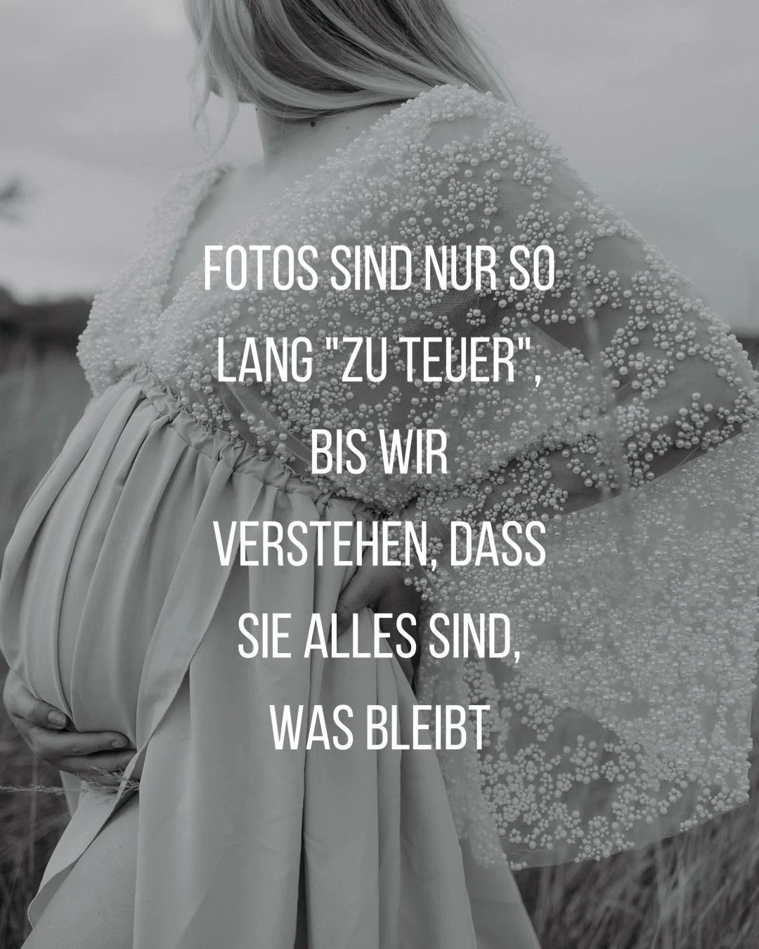 Wir k&ouml;nnen Erlebtes nicht festhalten. Schon heute ist das Gestern vorbei. Aber Fotos schaffen eine Erinnerung, die auf Ewigkeit bleibt. 

#MaternityPhotography #Babybauchshooting #PregnancyPhotoshoot #MomToBe #Schwangerschaftsfotografie