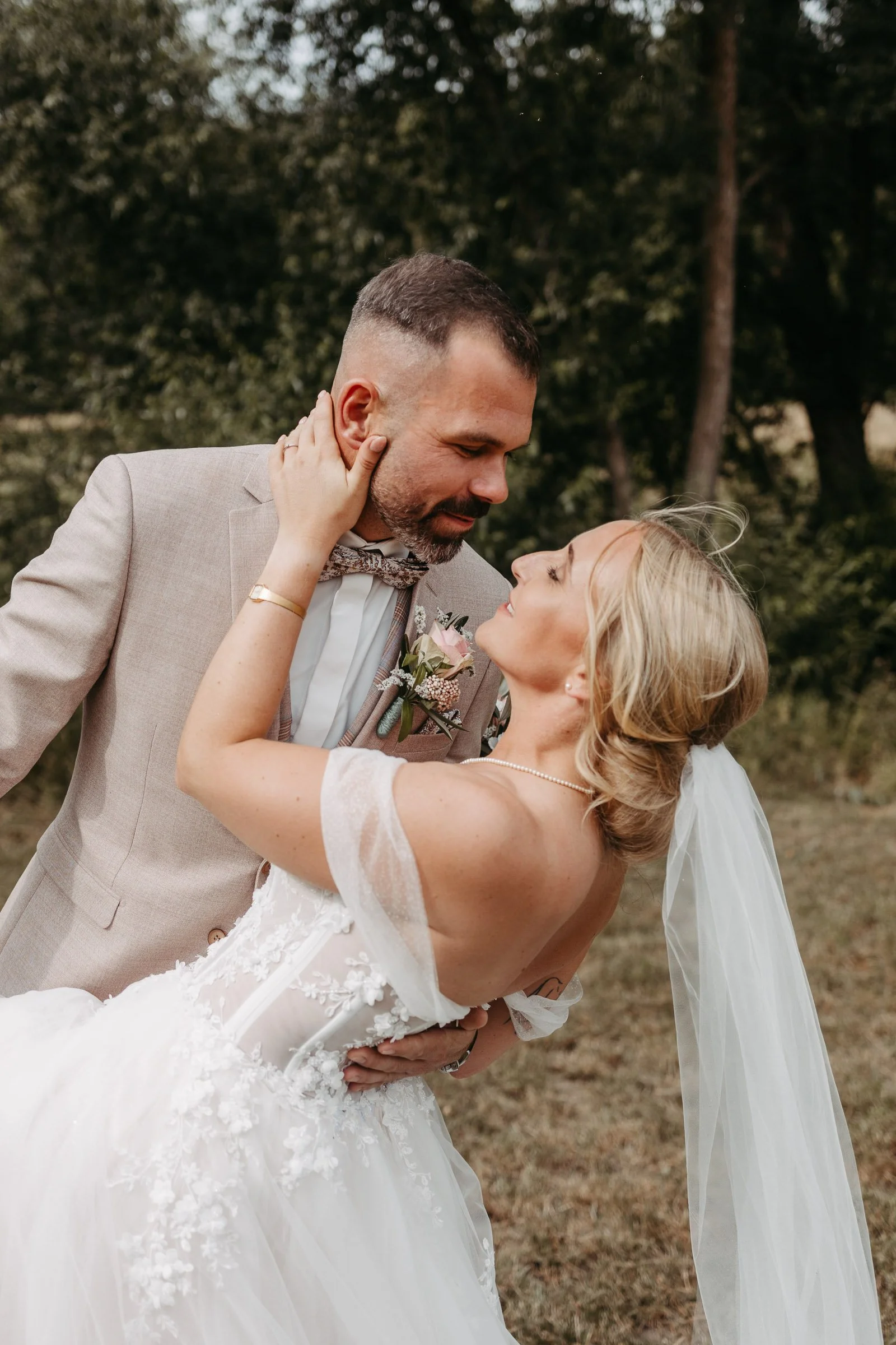 hochzeit-göttingen-brautpaarshooting