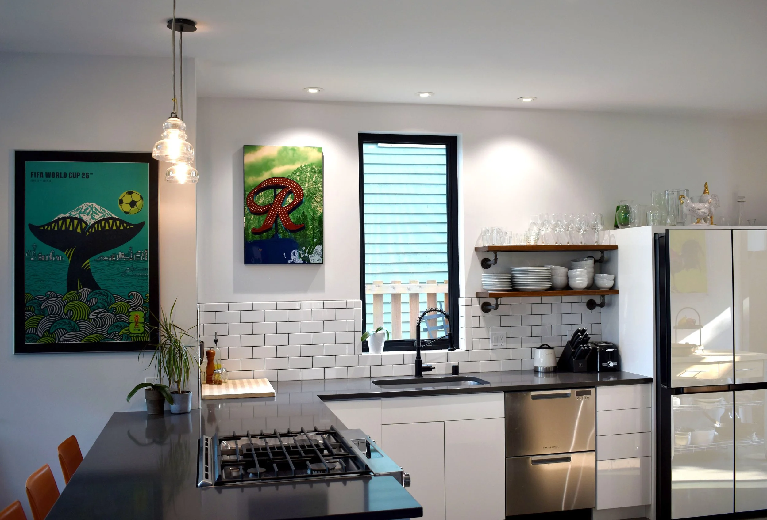 8 Kitchen.jpg