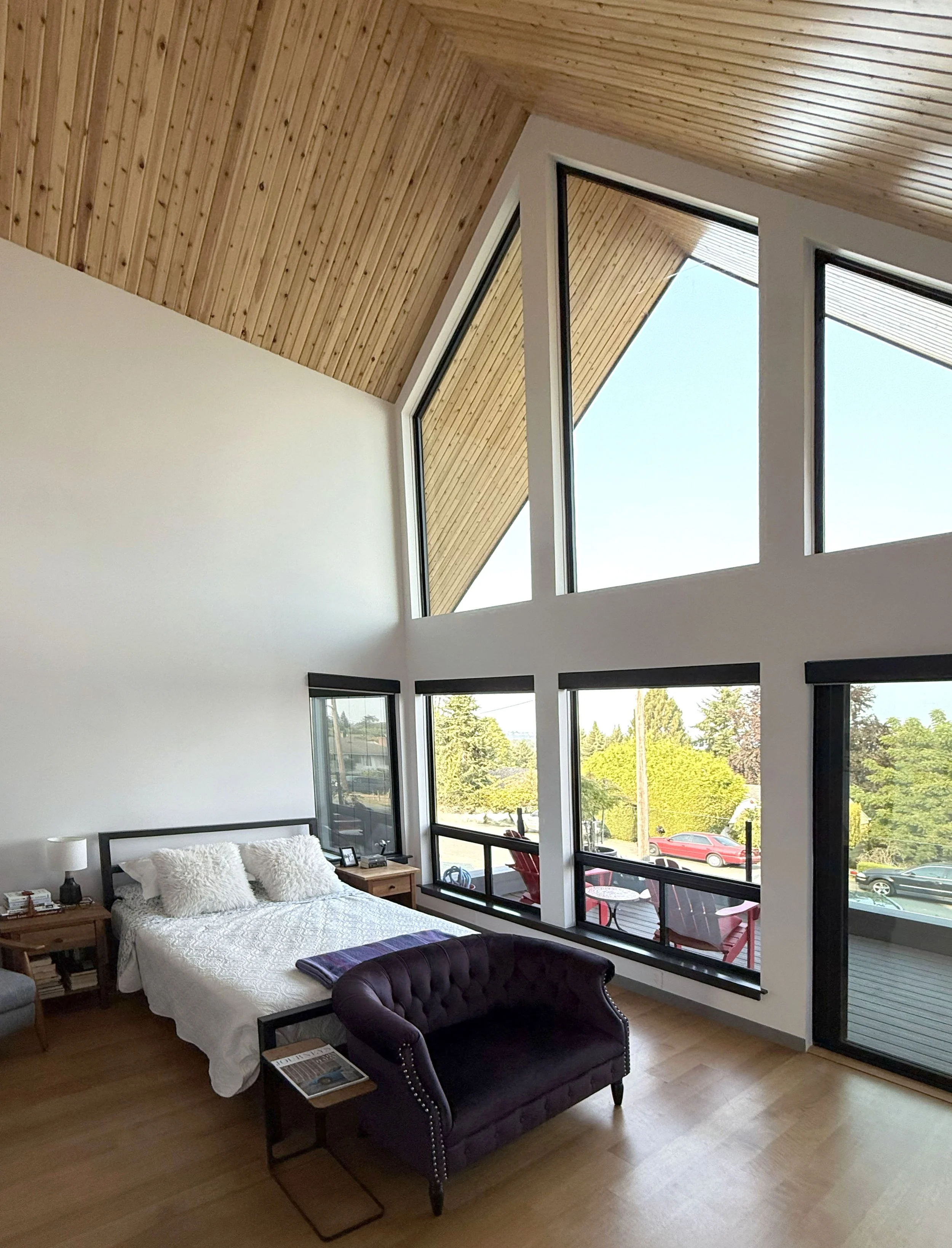 13 Master Bedroom Windows.jpg