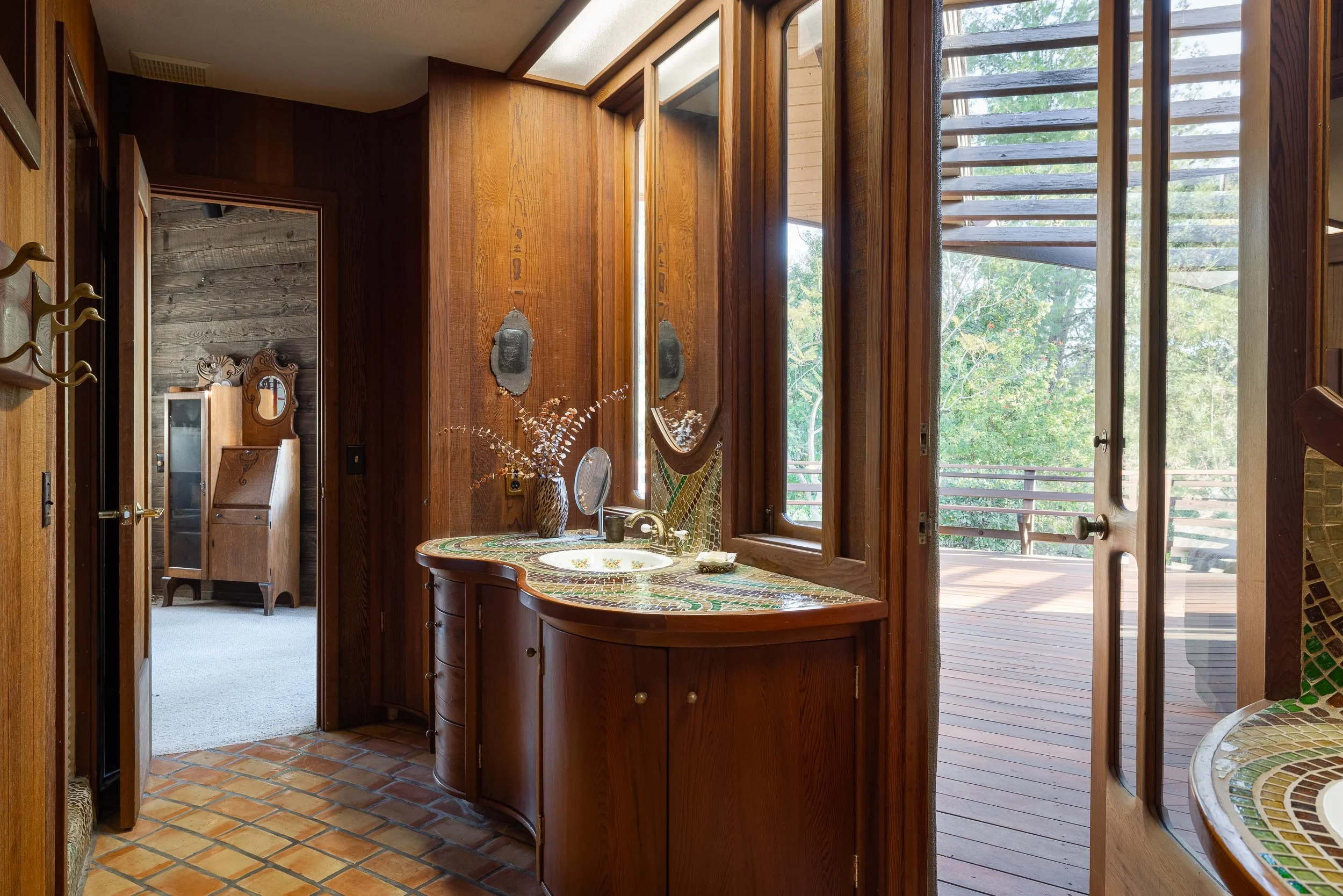 16512 Wilderness Rd - WEB + MED RES-18.jpg