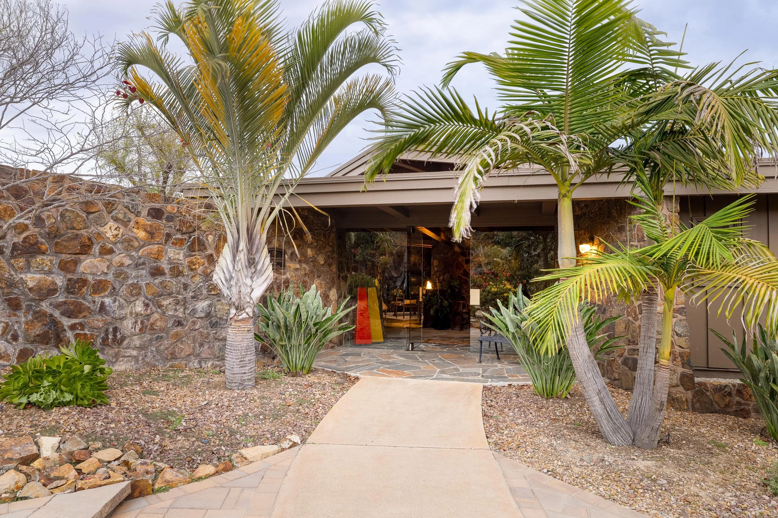 4421 Mayapan Dr - WEB + MED RES-6.jpg