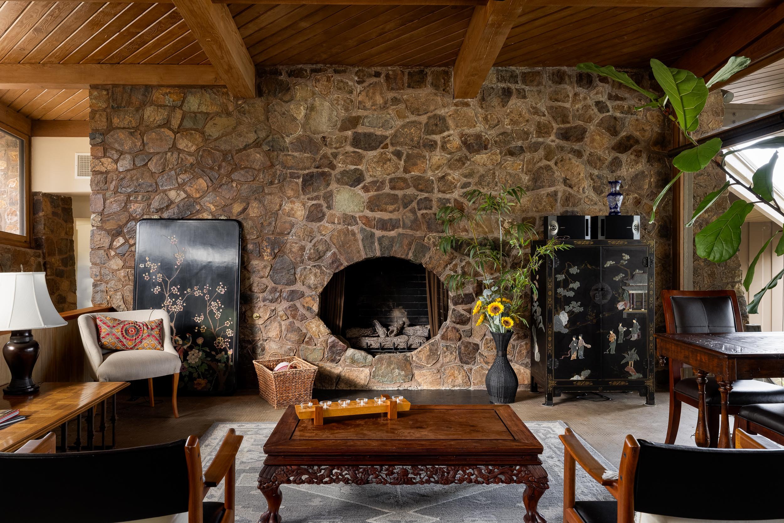 4421 Mayapan Dr - WEB + MED RES-15.jpg