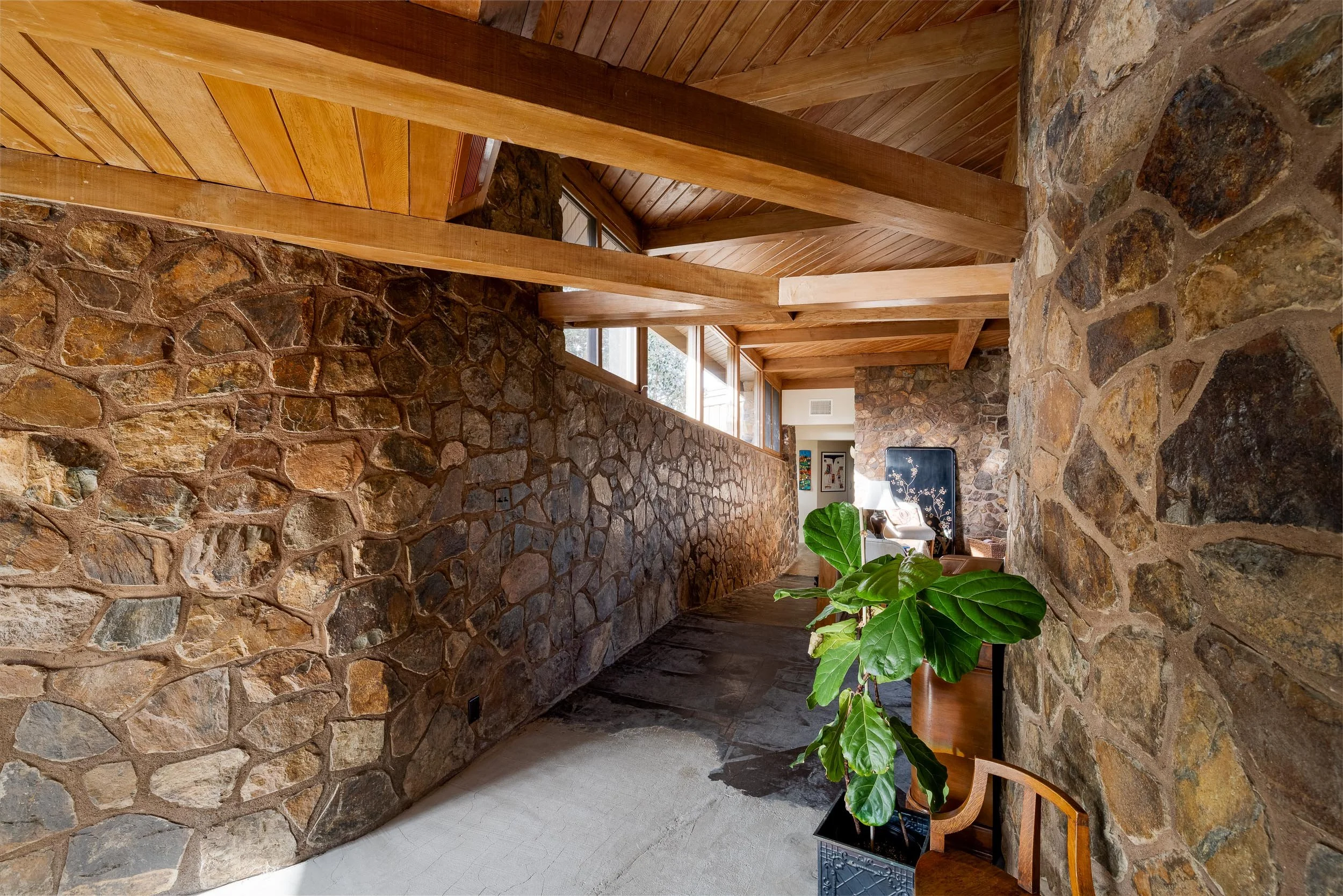 4421 Mayapan Dr - WEB + MED RES-22.jpg