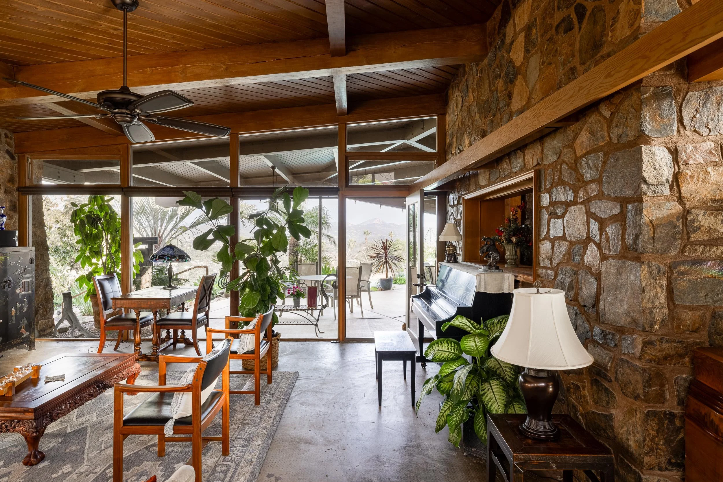 4421 Mayapan Dr - WEB + MED RES-24.jpg