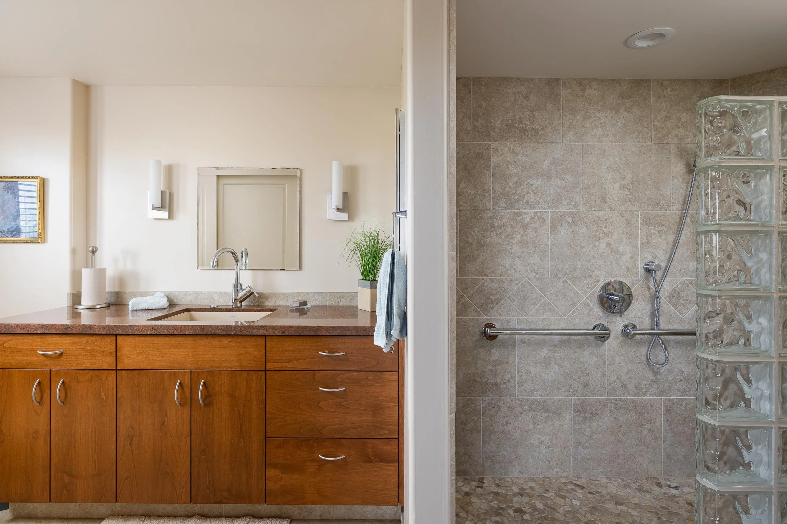 4421 Mayapan Dr - WEB + MED RES-29.jpg