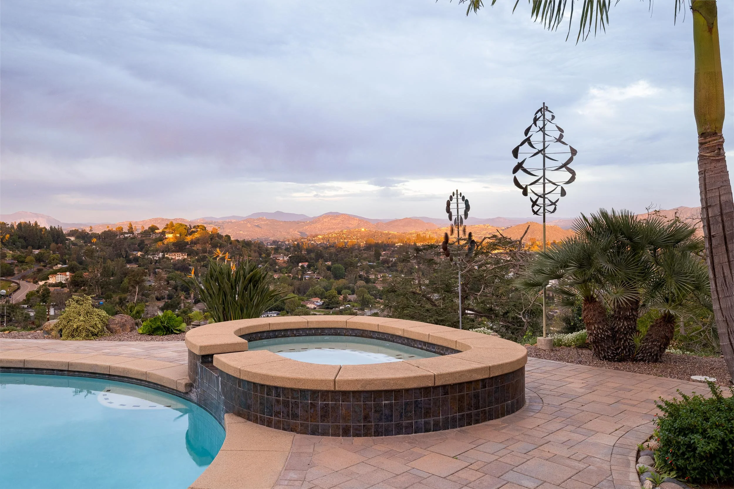 4421 Mayapan Dr - WEB + MED RES-36.jpg