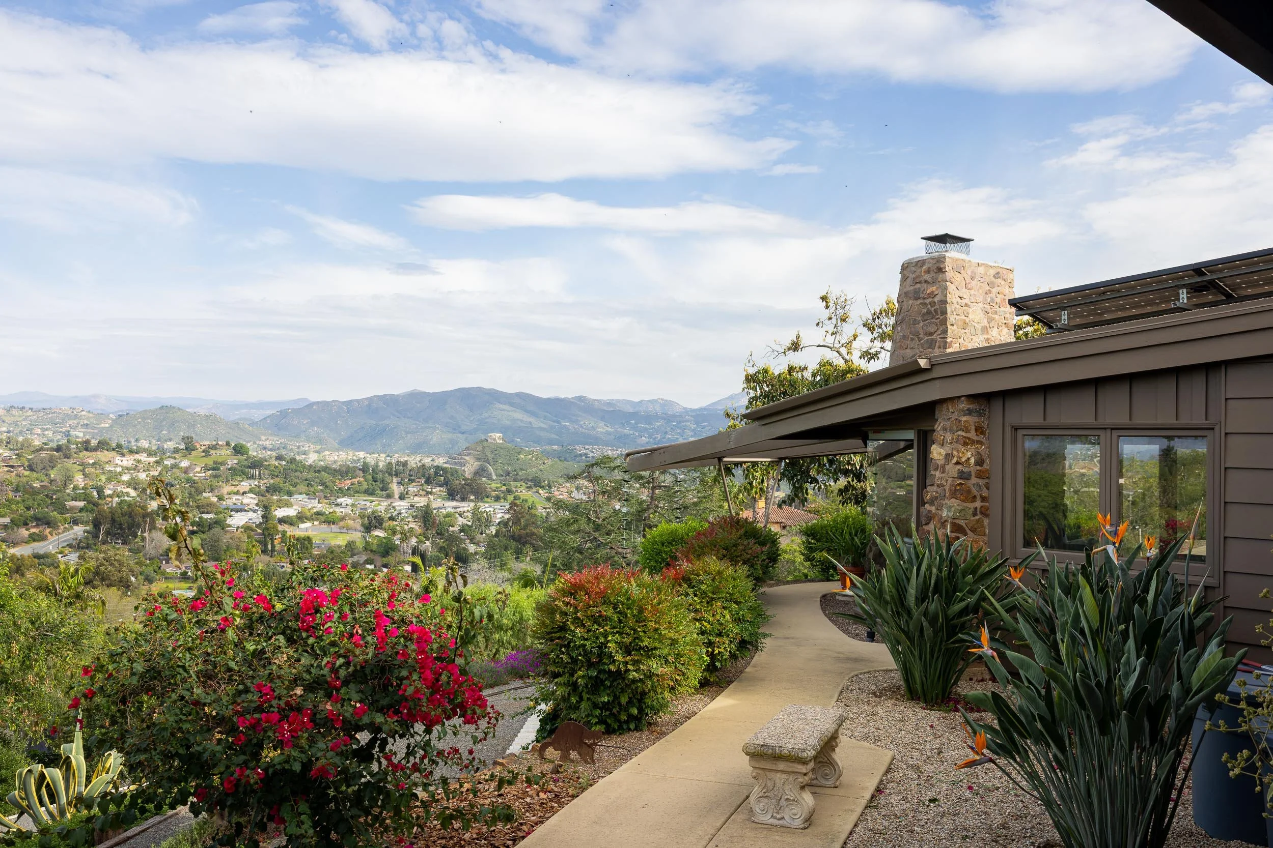 4421 Mayapan Dr - WEB + MED RES-43.jpg