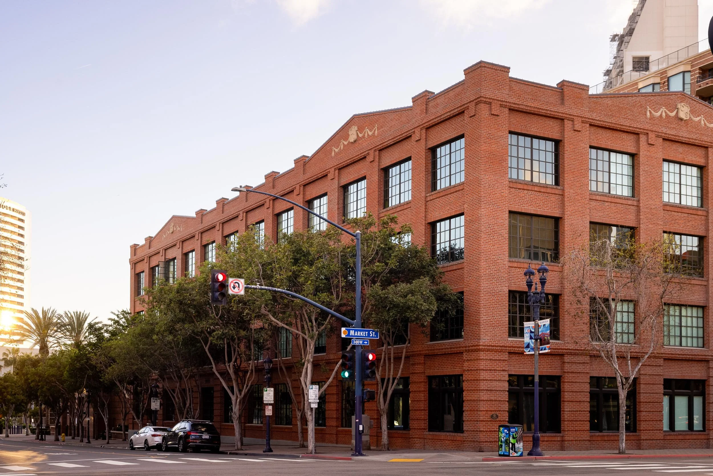 500 W Harbor Dr - WEB + MED RES-5.jpg