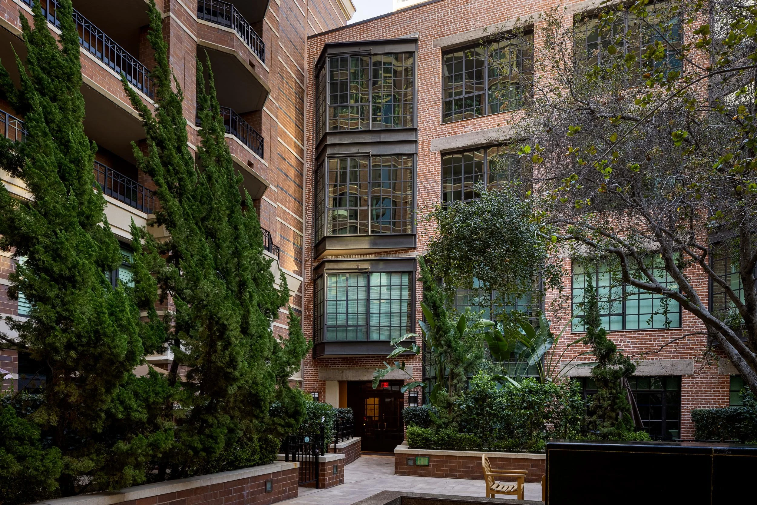 500 W Harbor Dr - WEB + MED RES-8.jpg