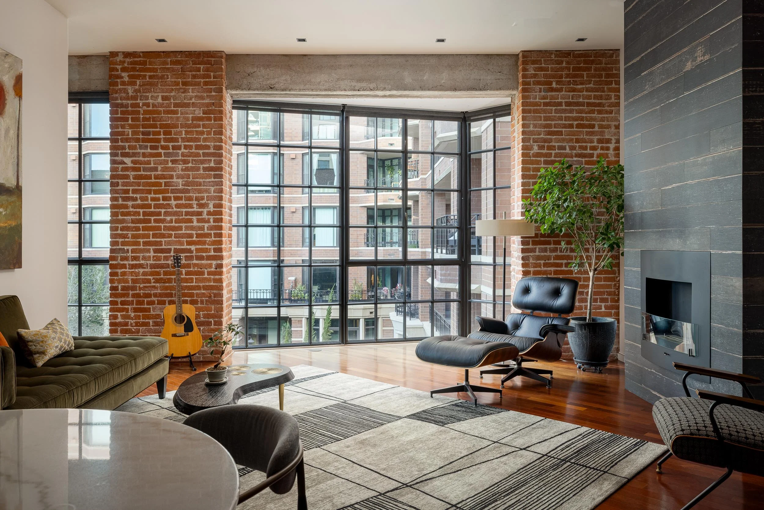 500 W Harbor Dr - WEB + MED RES-22.jpg