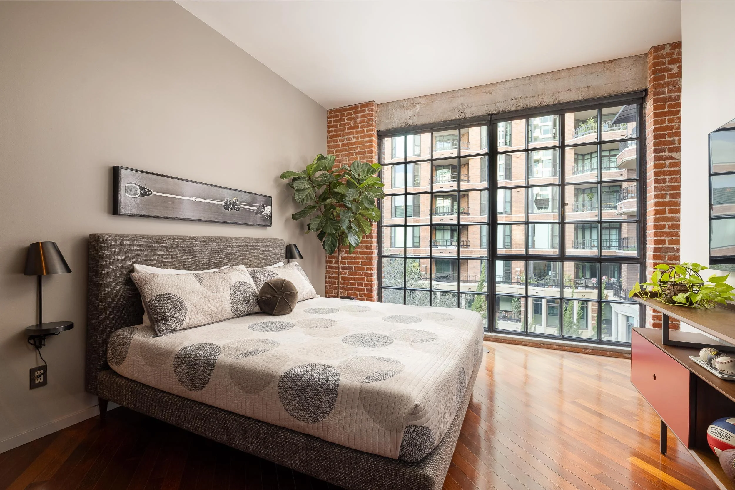 500 W Harbor Dr - WEB + MED RES-24.jpg