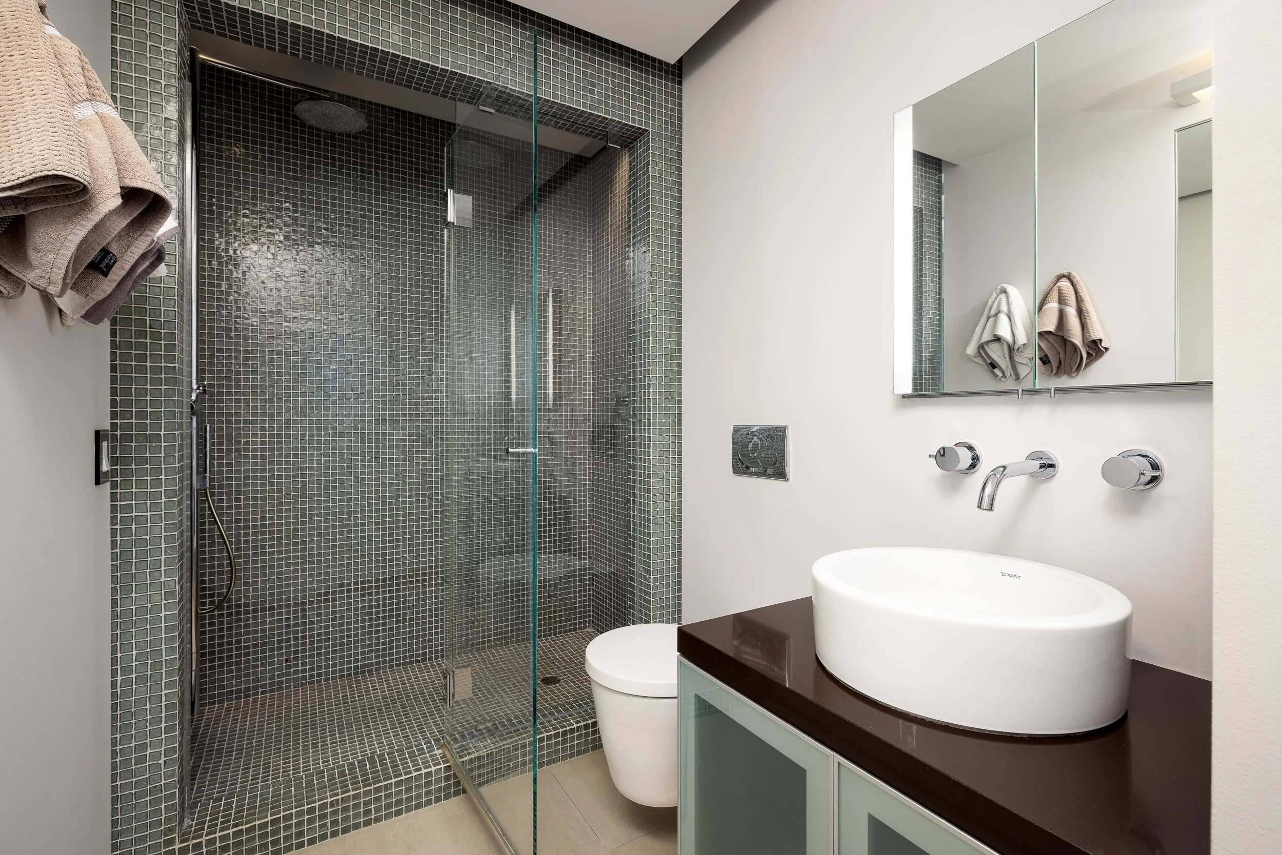 500 W Harbor Dr - WEB + MED RES-27.jpg