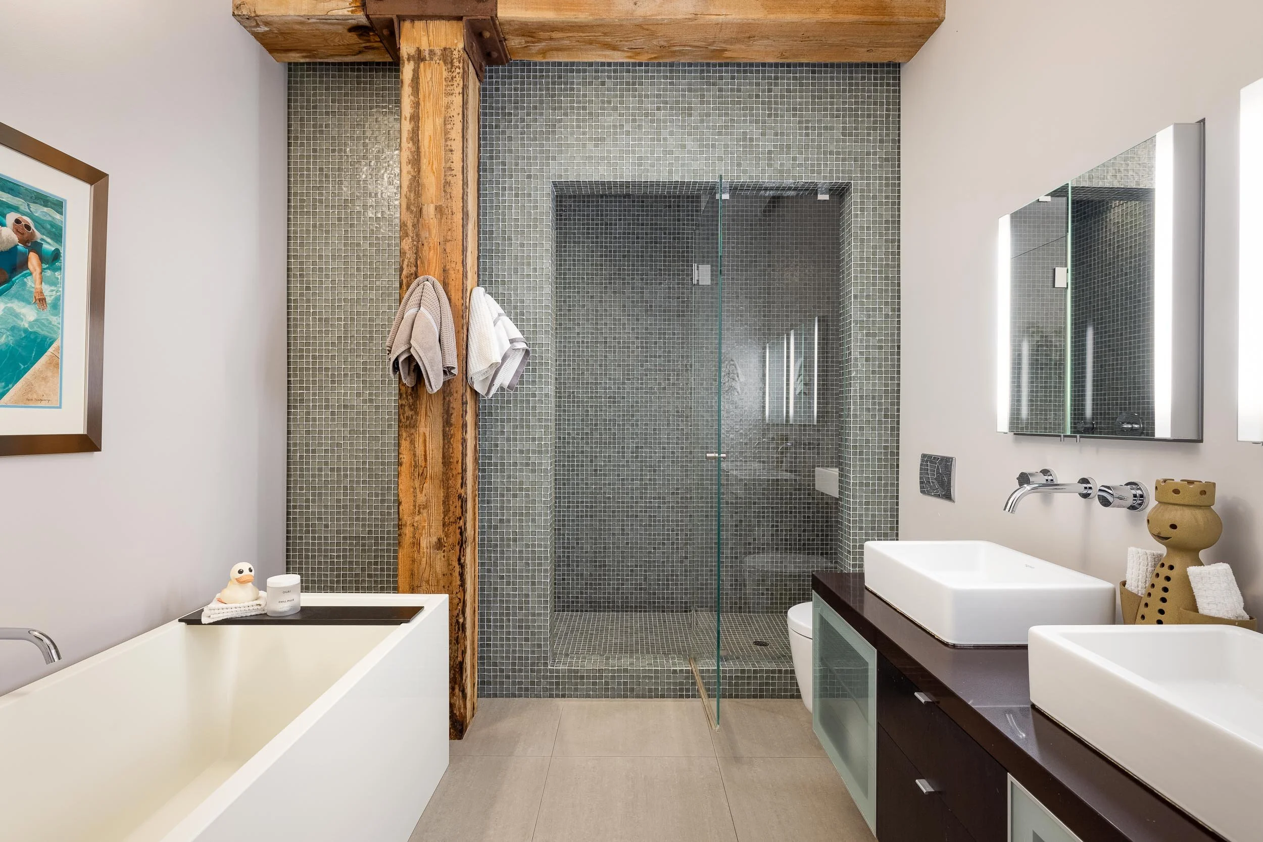 500 W Harbor Dr - WEB + MED RES-28.jpg