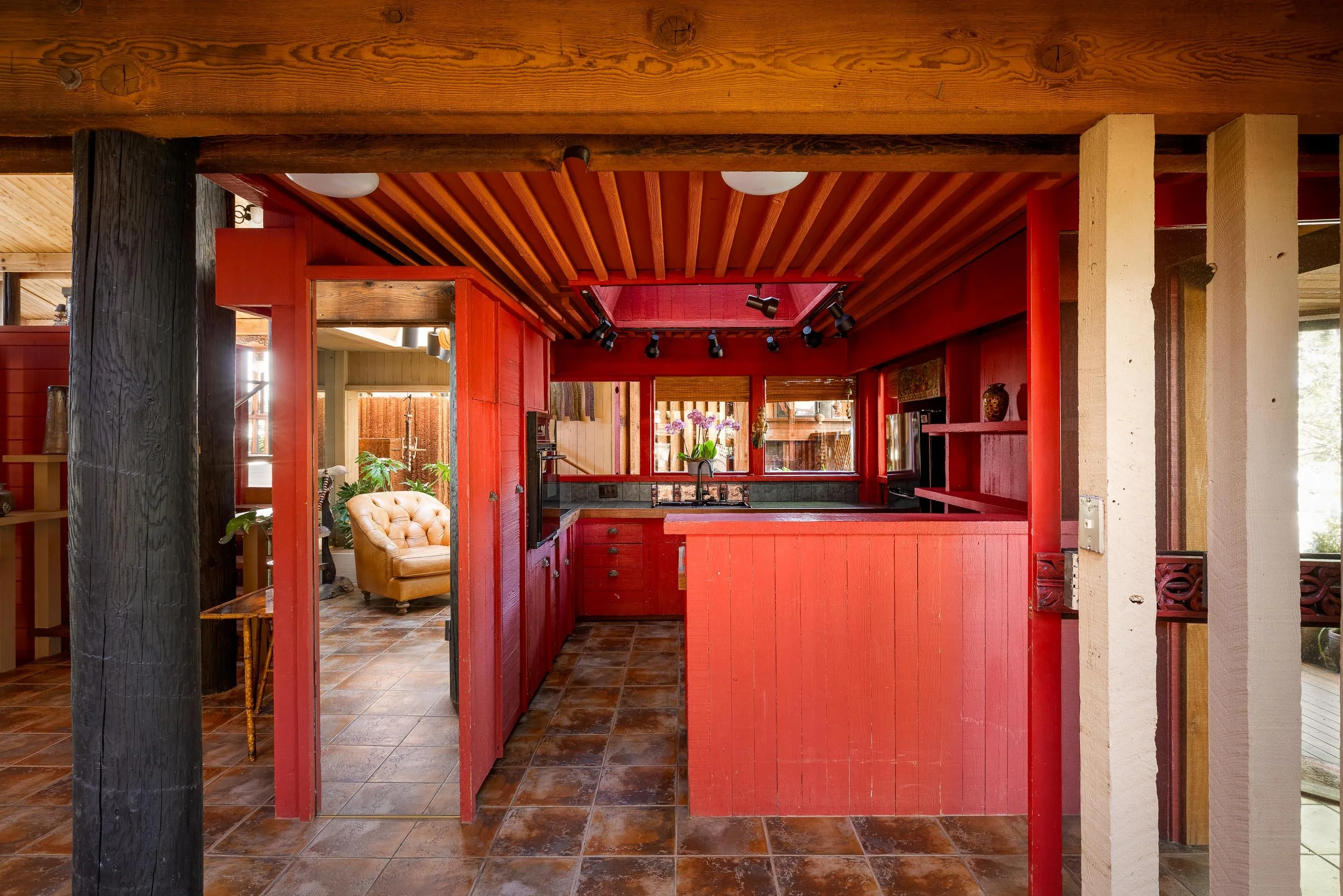 353 Glenmont Dr - WEB + MED RES-23.jpg